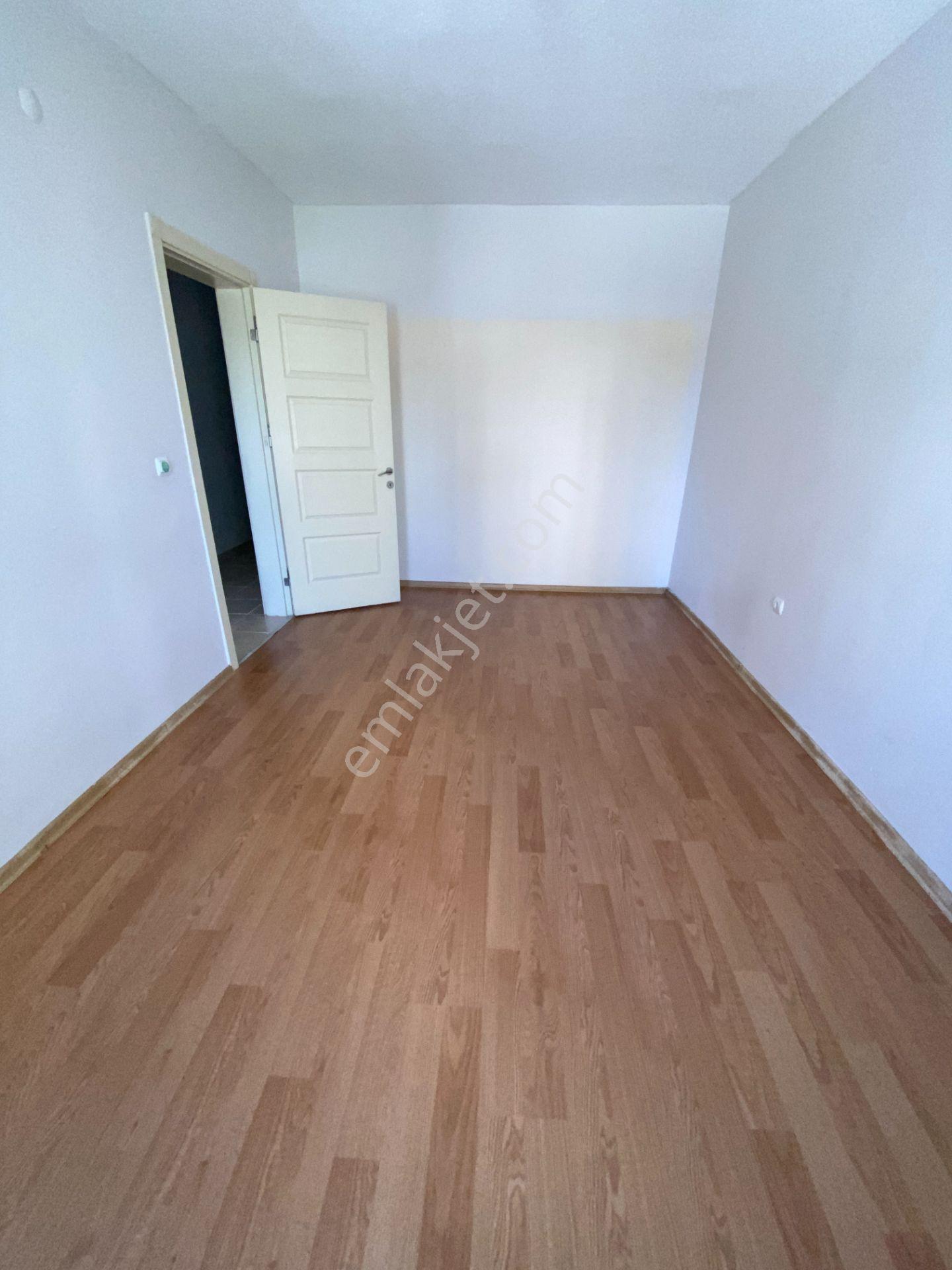 Sivas Merkez Özbelsan Tokide 3+1 Kiralık Daire - Görsel 15