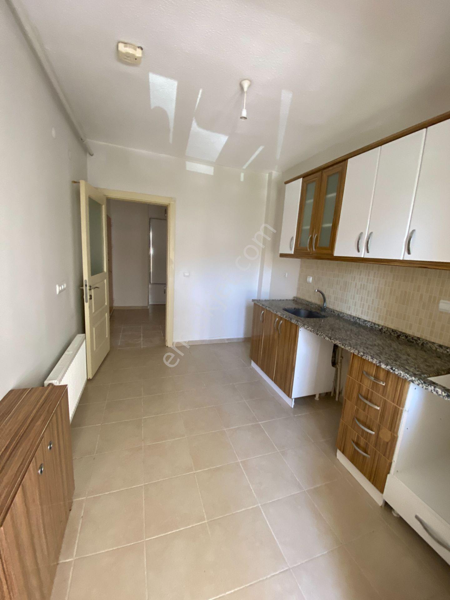 Sivas Merkez Özbelsan Tokide 3+1 Kiralık Daire - Görsel 17