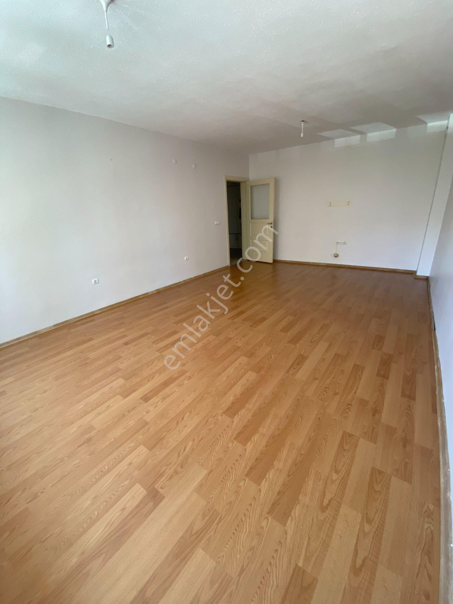 Sivas Merkez Özbelsan Tokide 3+1 Kiralık Daire - Görsel 10