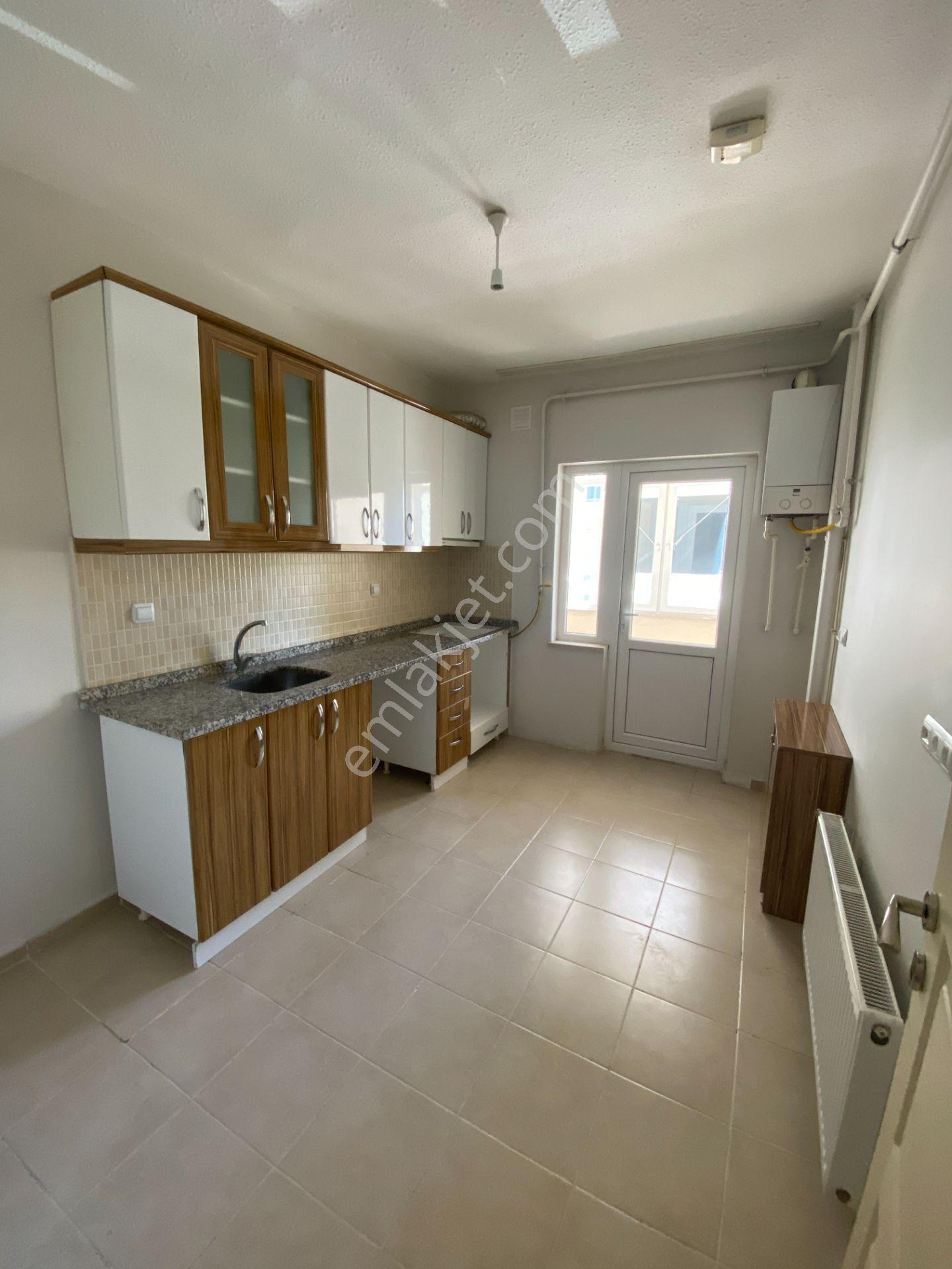 Sivas Merkez Özbelsan Tokide 3+1 Kiralık Daire - Görsel 16