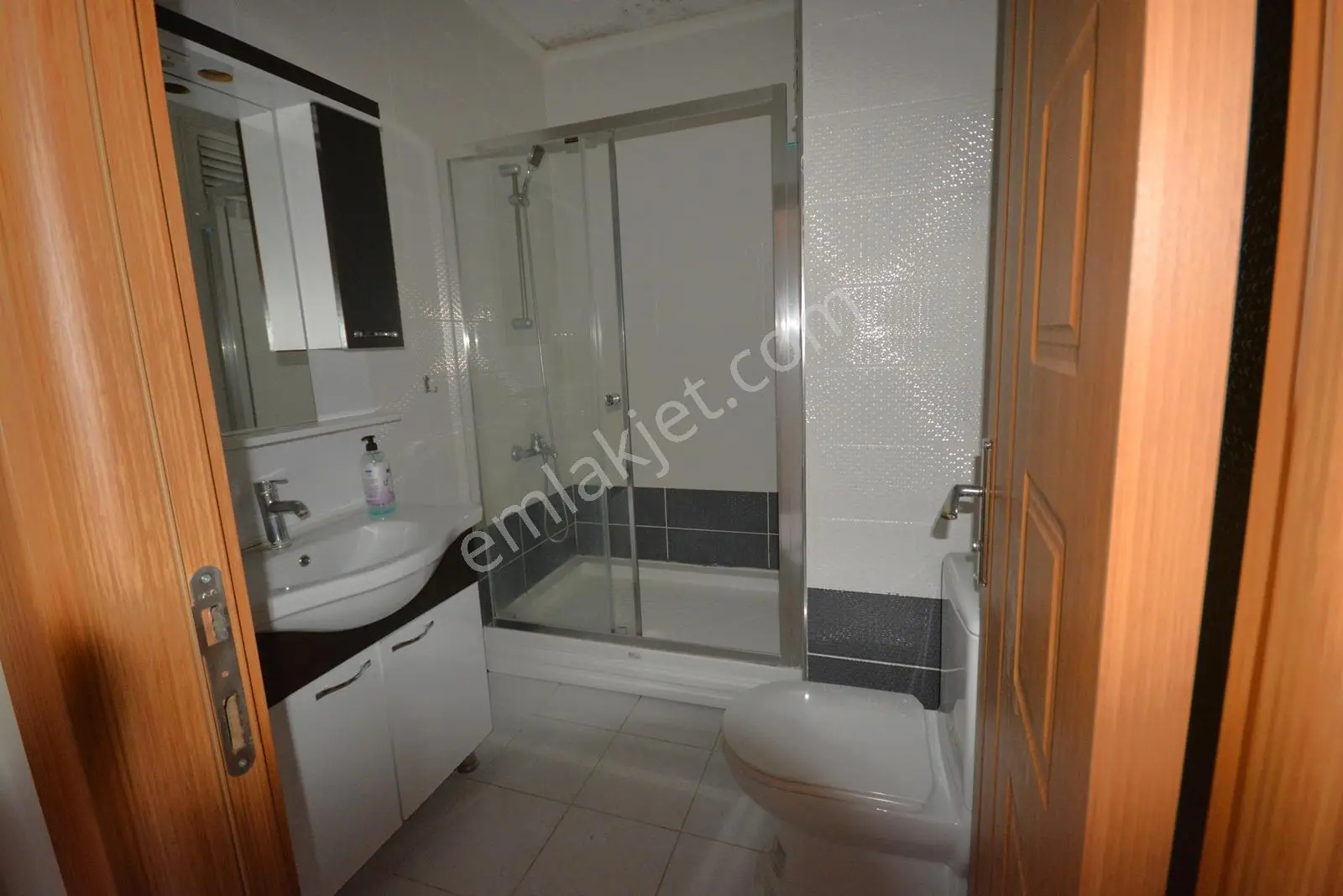 Satılık Merkezde 110 M² Emin Evime Uygun 3+1 Çift Balkonludaire - Görsel 21