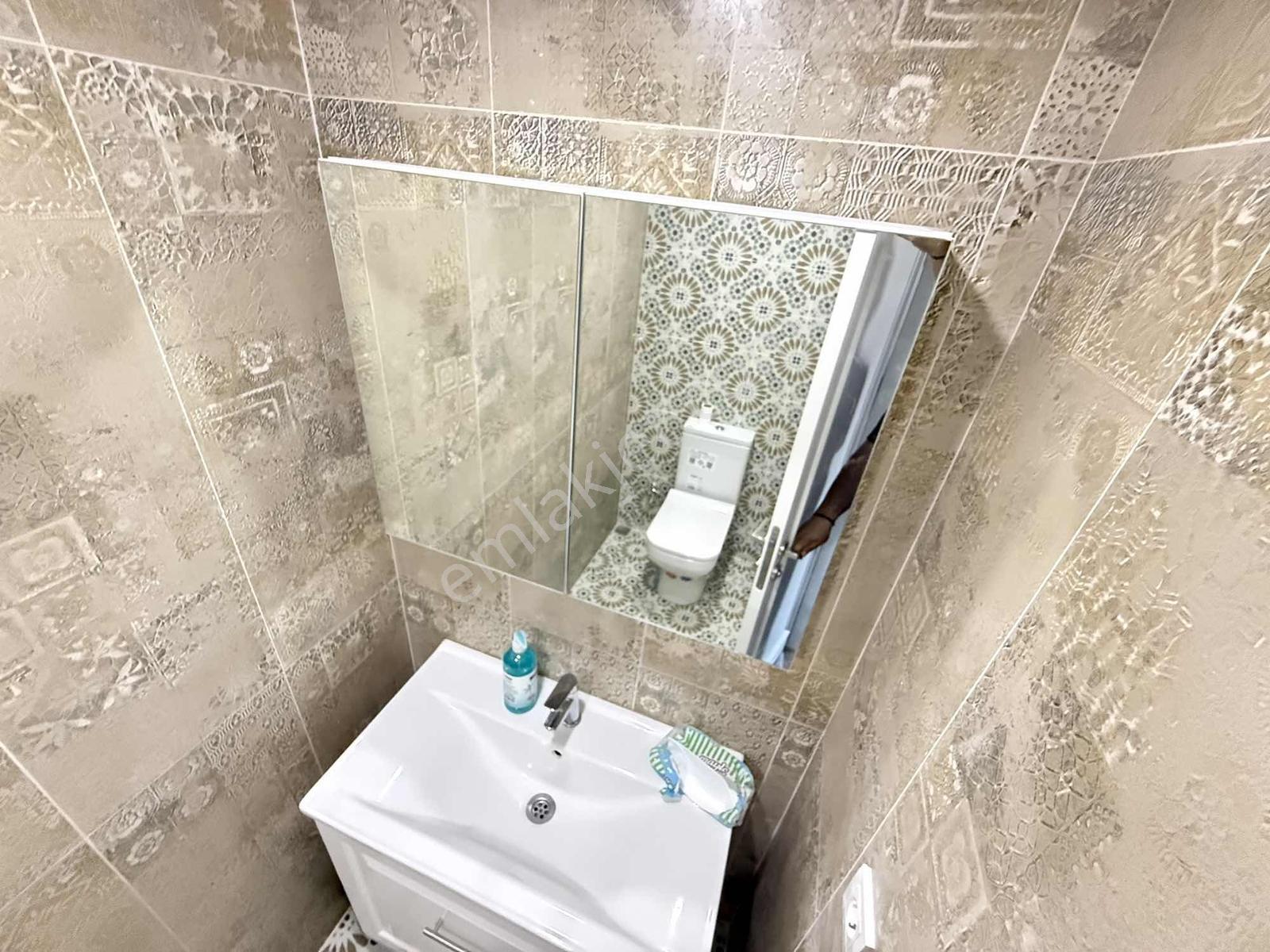 Bahçeşehir Bademlerde İçi Sıfır Kiralık 6+2 Villa - Görsel 19