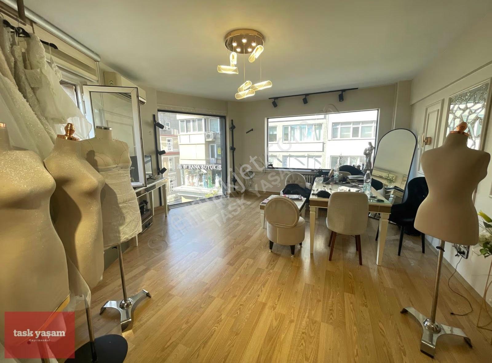Nişantaşı Rumeli Caddesinde 3+1 Kiralık Daire & Ofis & Büro - Görsel 6