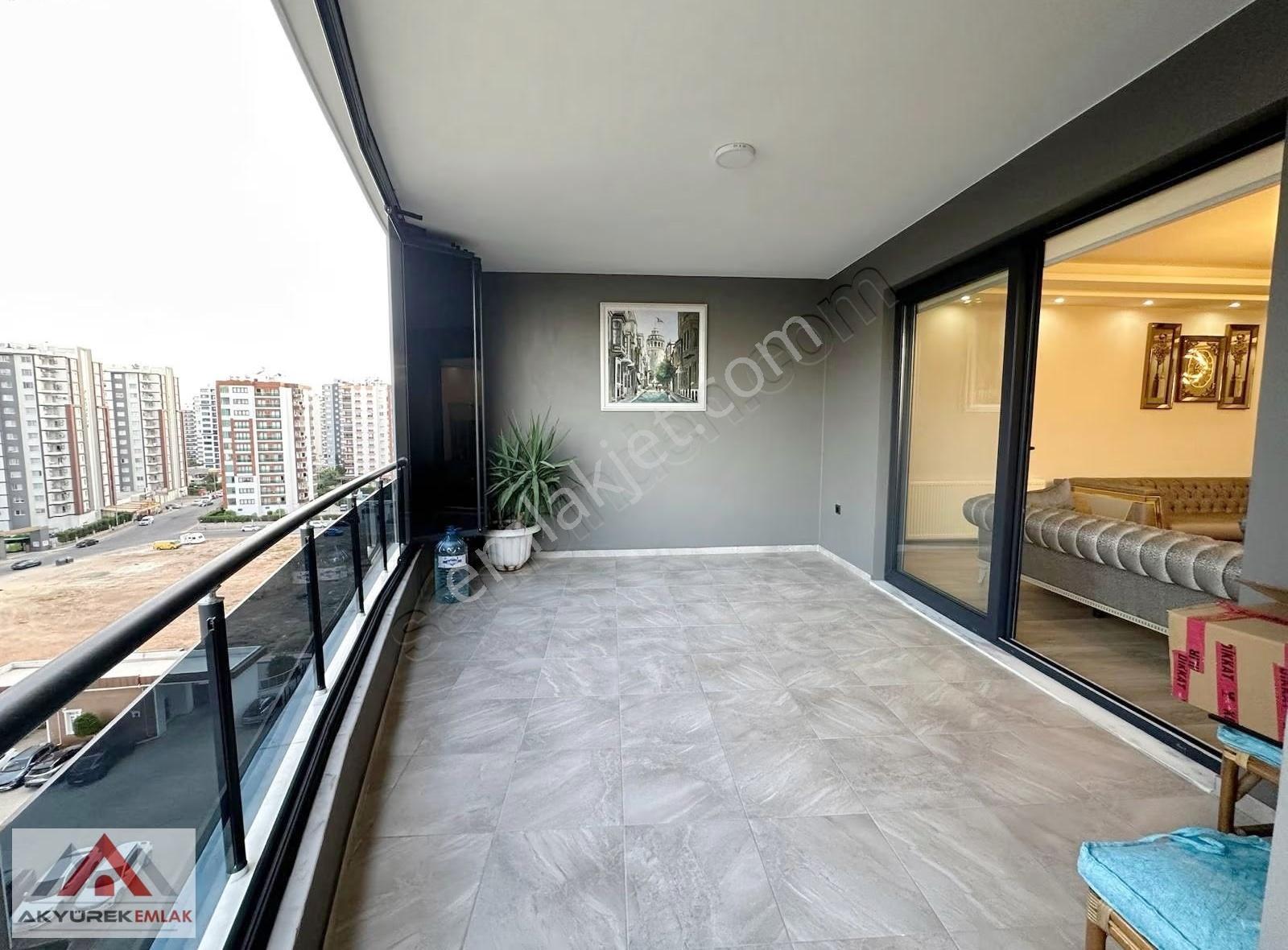 Mezitli Akdeniz Mahallesinde Ultra Lux Eşyalı 4+1 Daire - Görsel 3