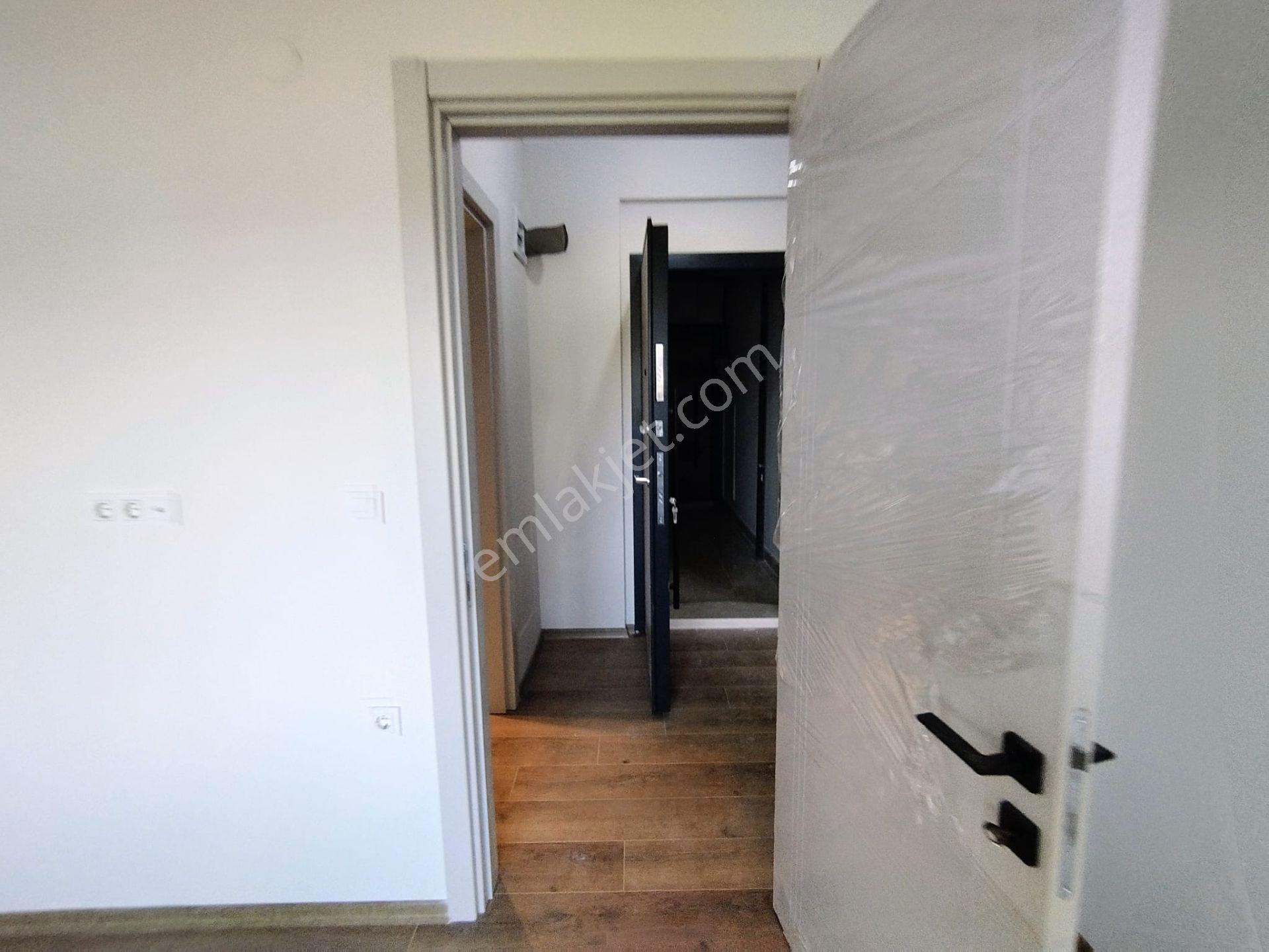 Turyap'tan; Çiftlikköy Mehmet Akif'te, 1+1, Kiralık, Lux Daire - Görsel 24