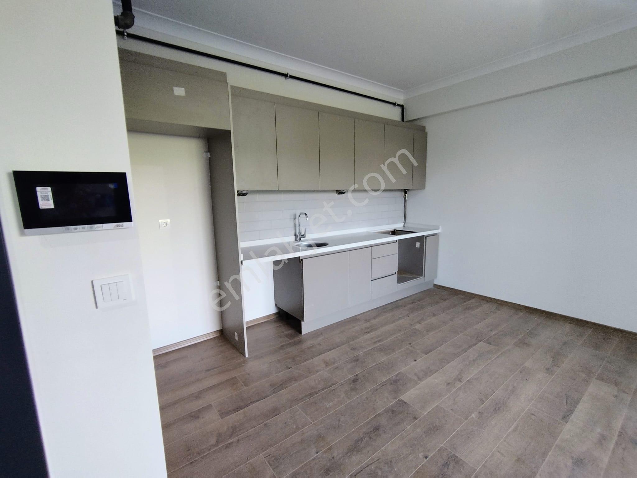 Turyap'tan; Çiftlikköy Mehmet Akif'te, 1+1, Kiralık, Lux Daire - Görsel 6