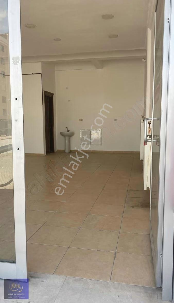 Farabi Hastanesi Yakını Satılık 40 M2 Boş Dükkan - Görsel 9