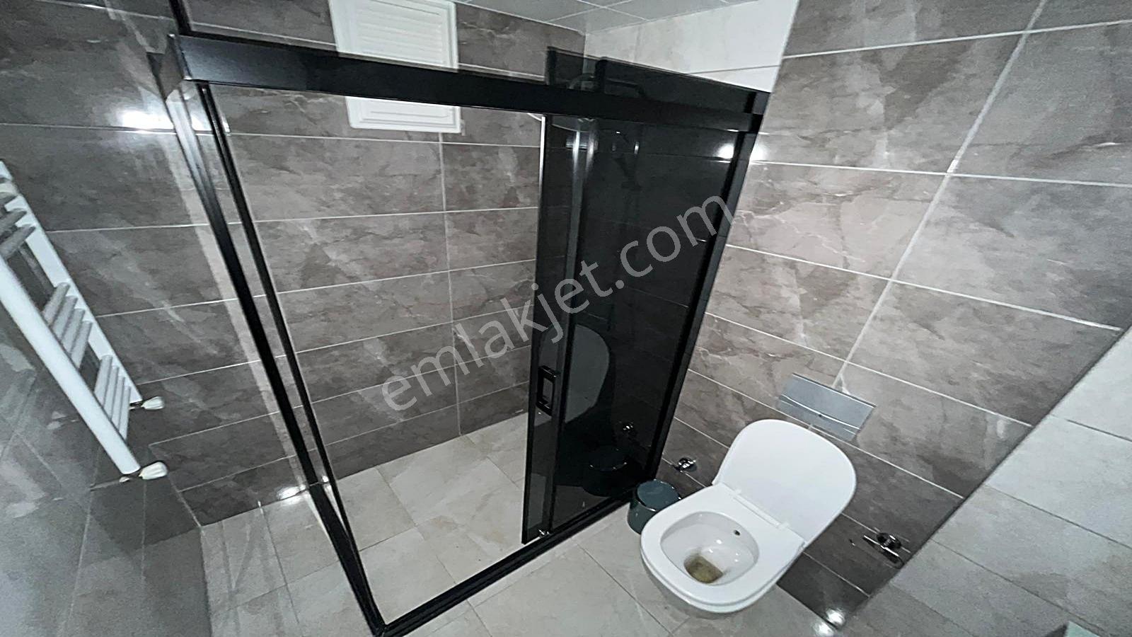 Yenikent Emlak'tan Bağlife Konutlarında Memur Şartlı Kiralık 4+1 - Görsel 41