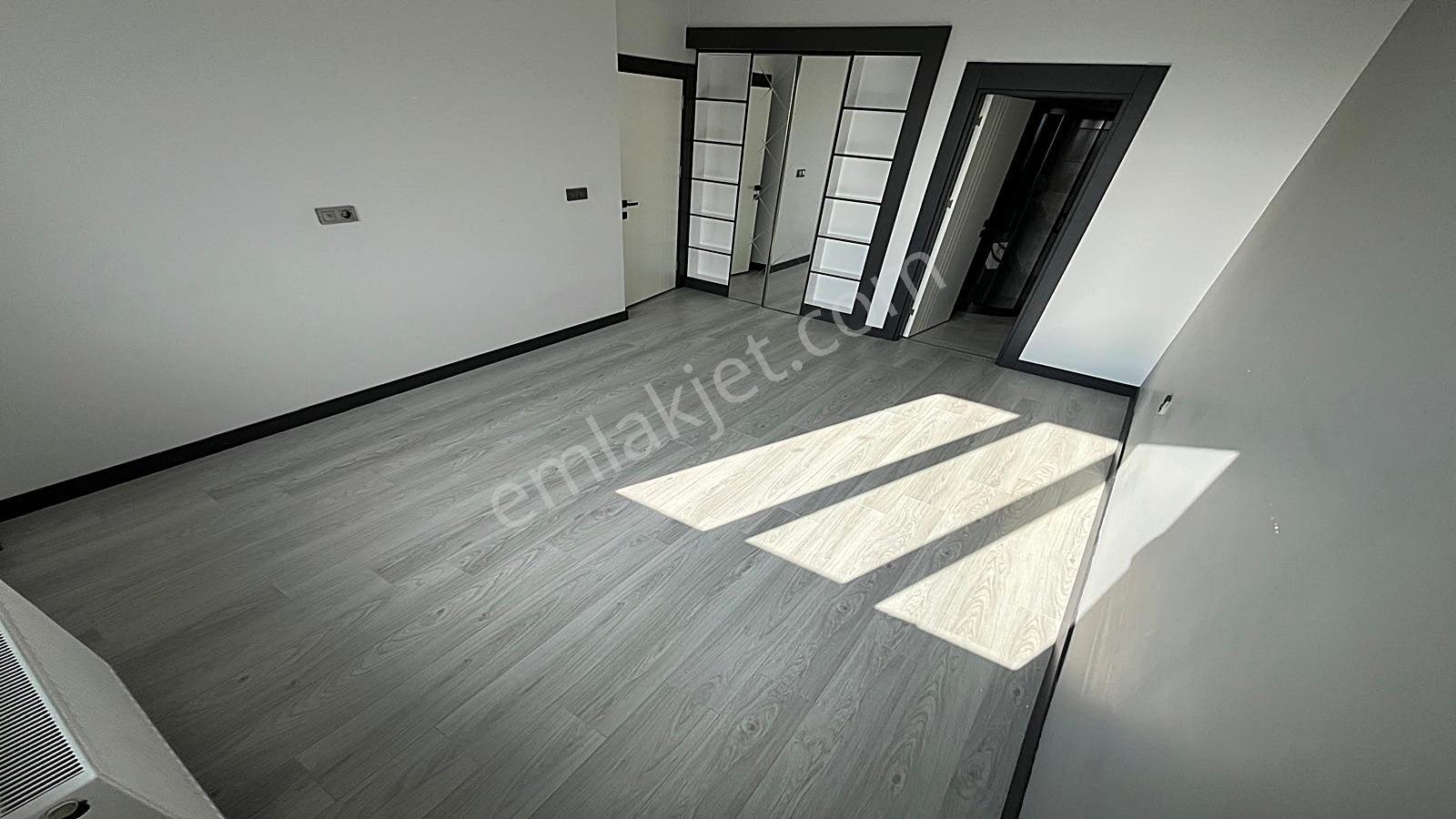 Yenikent Emlak'tan Bağlife Konutlarında Memur Şartlı Kiralık 4+1 - Görsel 12