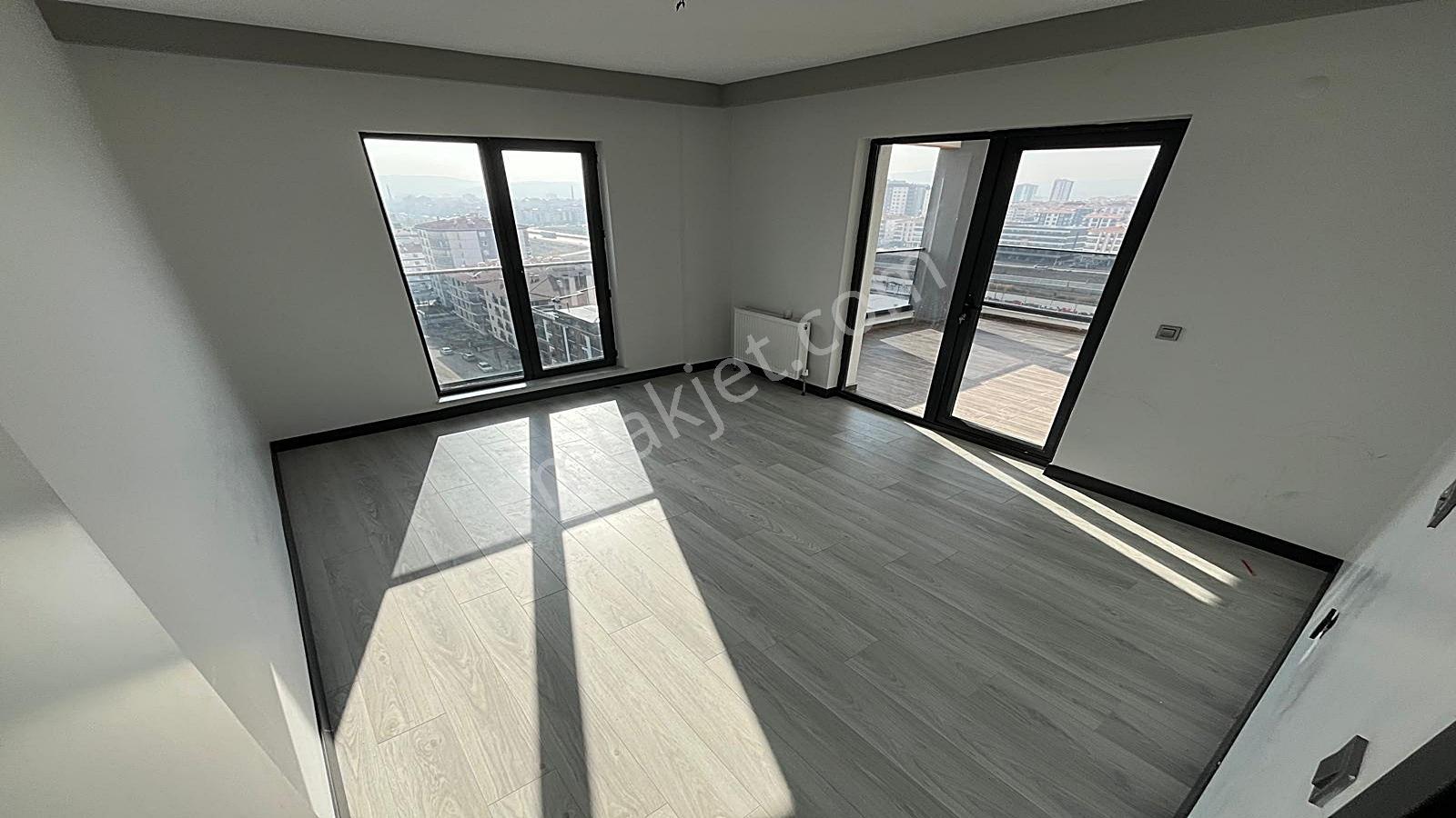 Yenikent Emlak'tan Bağlife Konutlarında Memur Şartlı Kiralık 4+1 - Görsel 16