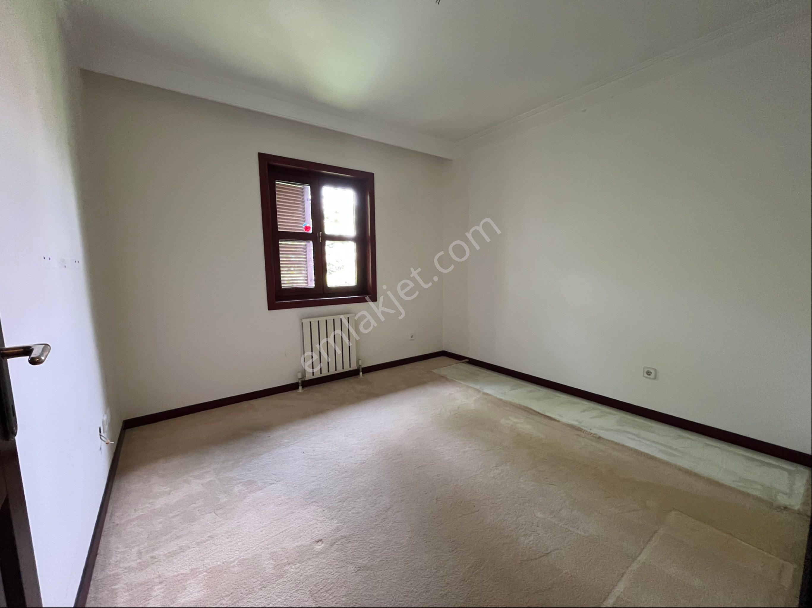 Mesa Koru Kayın Sokak 5 + 2 Kapalı Garajlı 200 Metre² Bahçeli Triplex Villa - Görsel 30