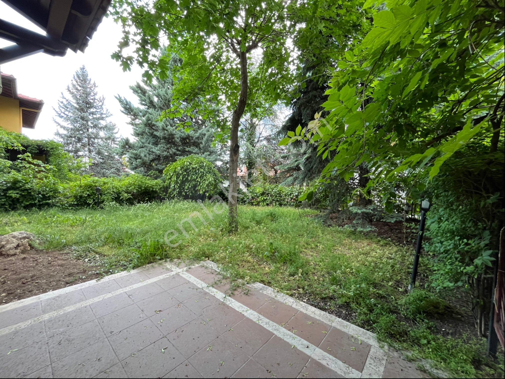 Mesa Koru Kayın Sokak 5 + 2 Kapalı Garajlı 200 Metre² Bahçeli Triplex Villa - Görsel 51