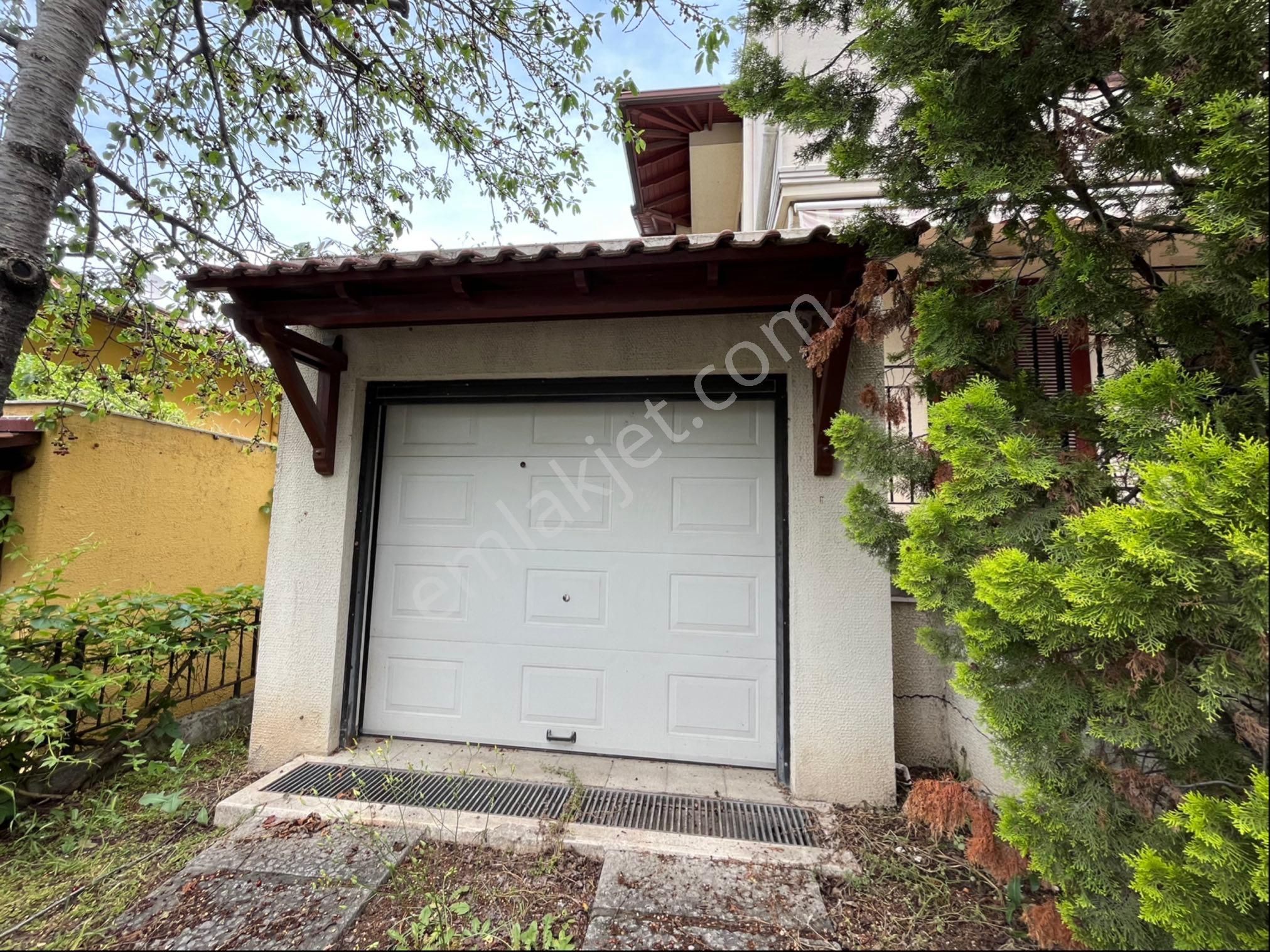 Mesa Koru Kayın Sokak 5 + 2 Kapalı Garajlı 200 Metre² Bahçeli Triplex Villa - Görsel 29