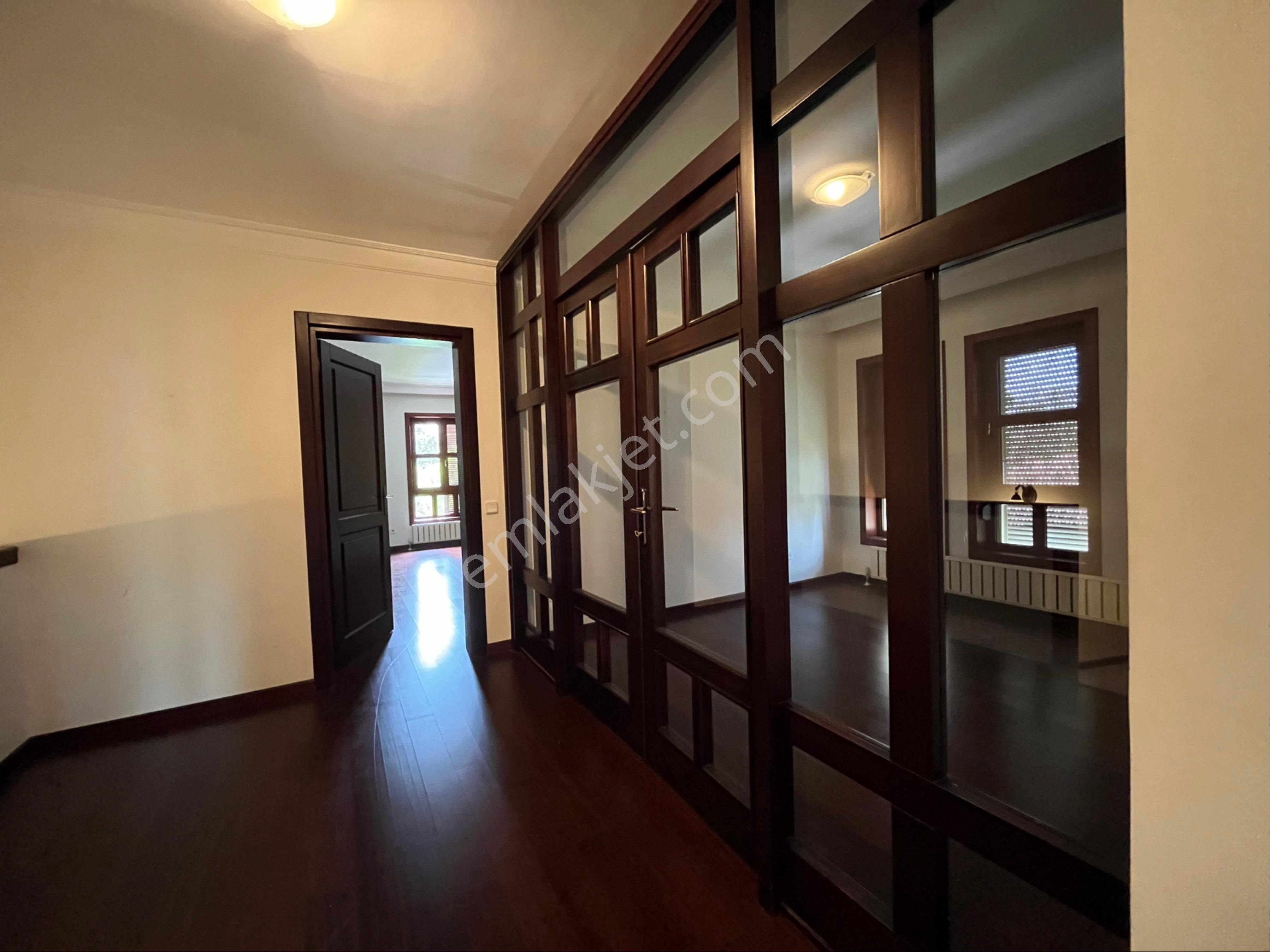 Mesa Koru Kayın Sokak 5 + 2 Kapalı Garajlı 200 Metre² Bahçeli Triplex Villa - Görsel 55
