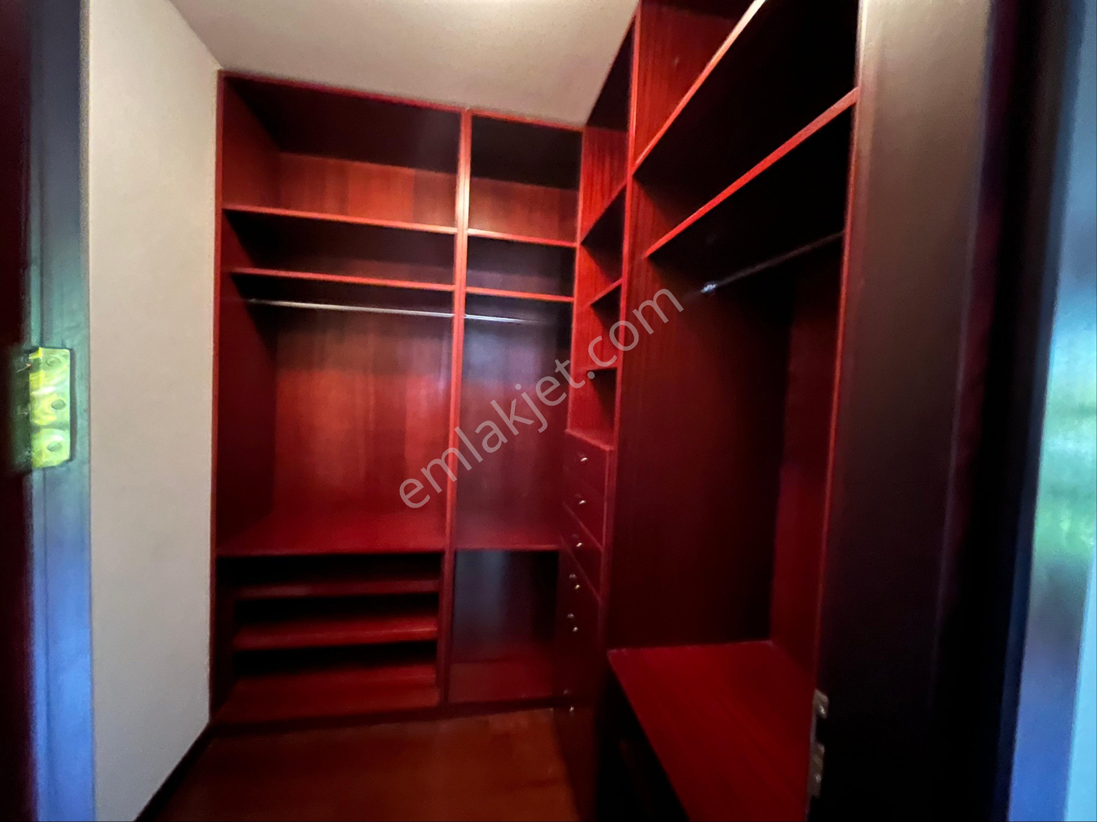 Mesa Koru Kayın Sokak 5 + 2 Kapalı Garajlı 200 Metre² Bahçeli Triplex Villa - Görsel 39