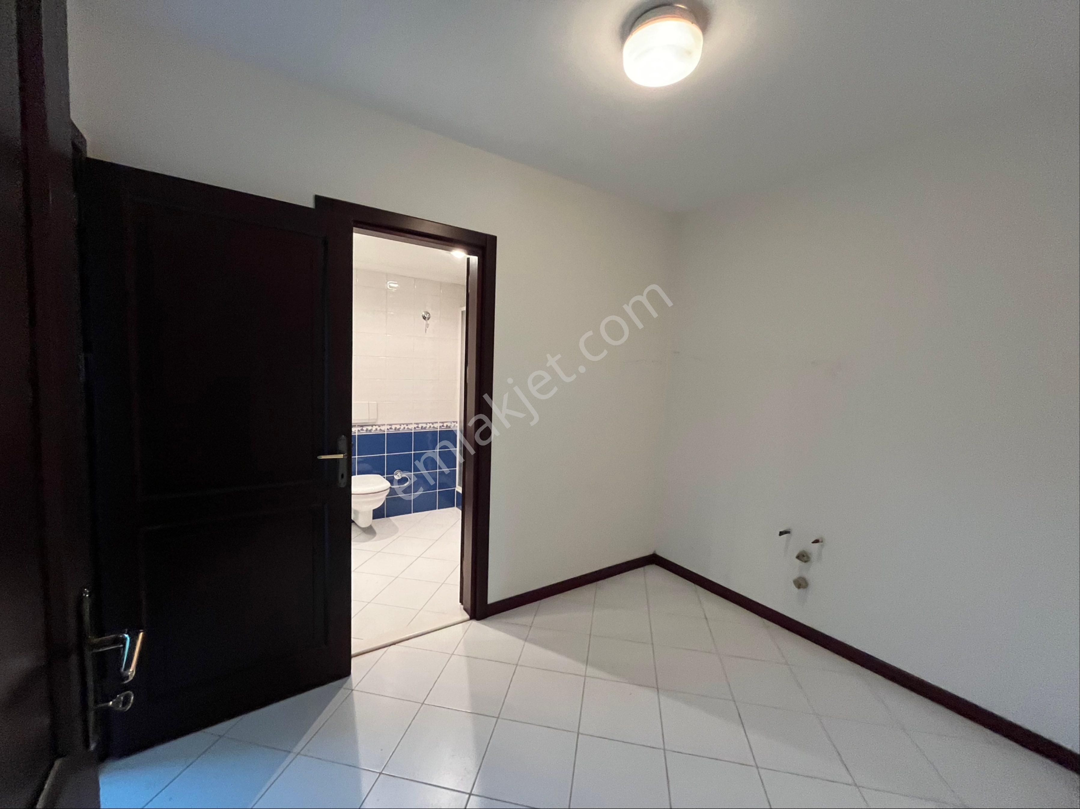 Mesa Koru Kayın Sokak 5 + 2 Kapalı Garajlı 200 Metre² Bahçeli Triplex Villa - Görsel 46