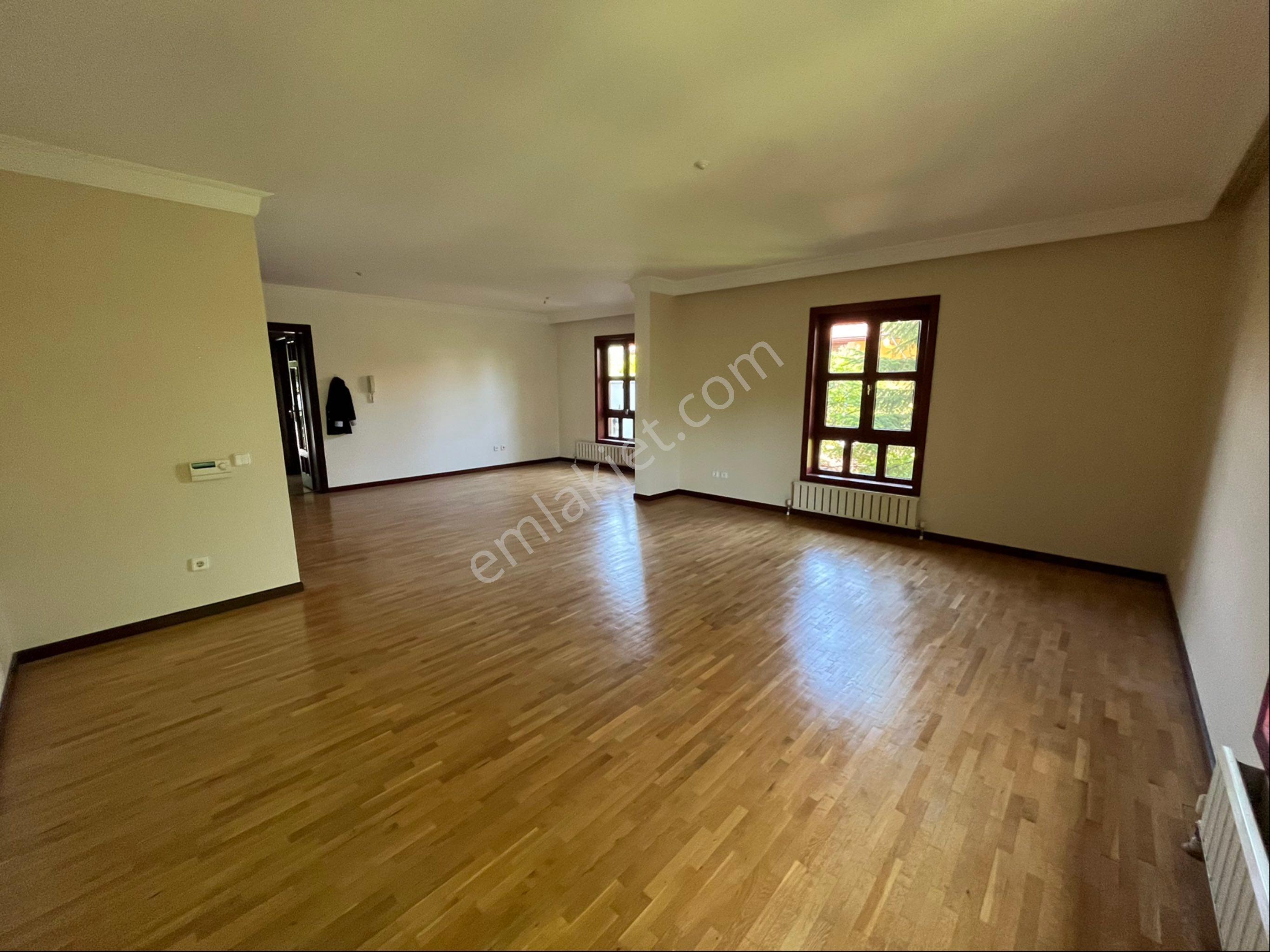 Mesa Koru Kayın Sokak 5 + 2 Kapalı Garajlı 200 Metre² Bahçeli Triplex Villa - Görsel 47