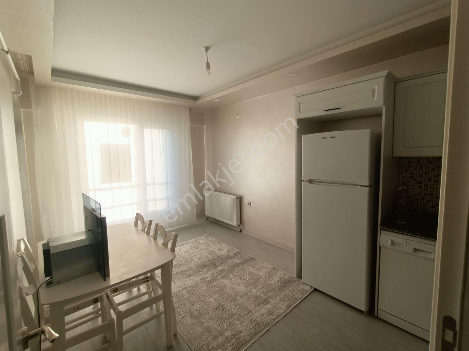 Kuvayi Milliye Cad. Üzerinde Eşyalı Satılık 2+0 Lüx Arakat Daire - Görsel 11