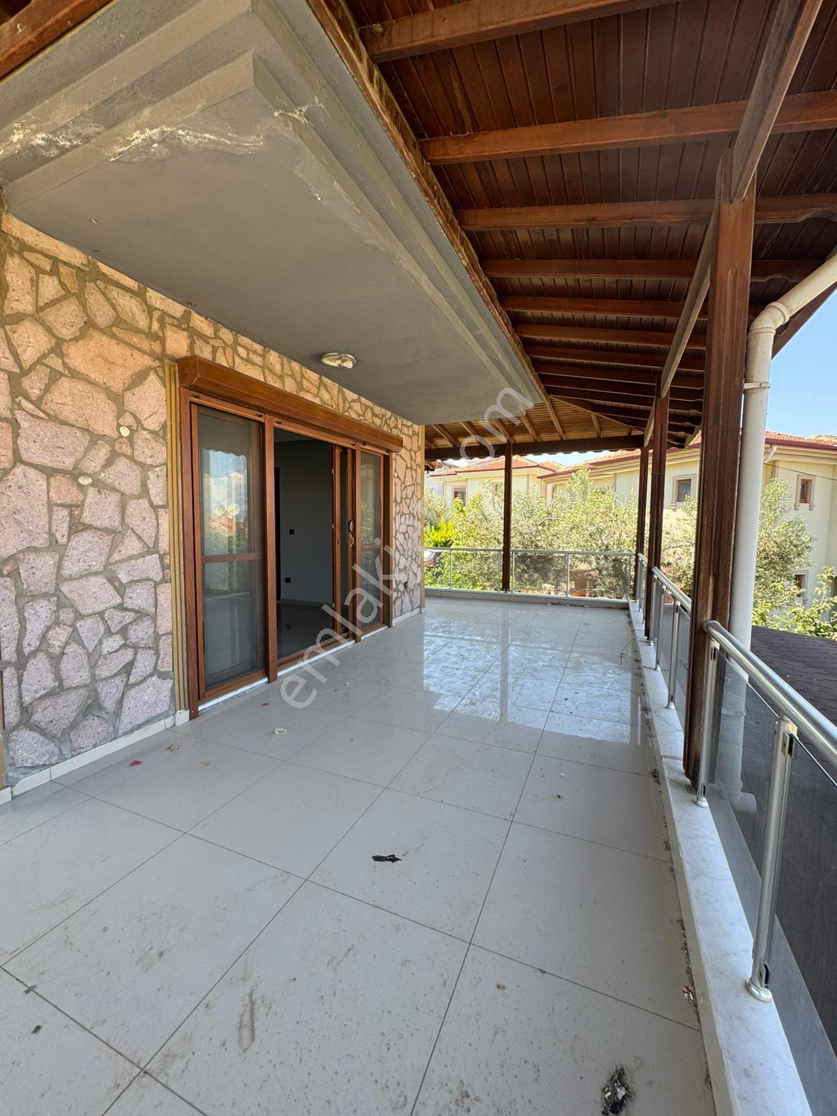 Ayvalık Aliçetinkaya Mahallesin'de 5+2 Satılık Villa - Görsel 23