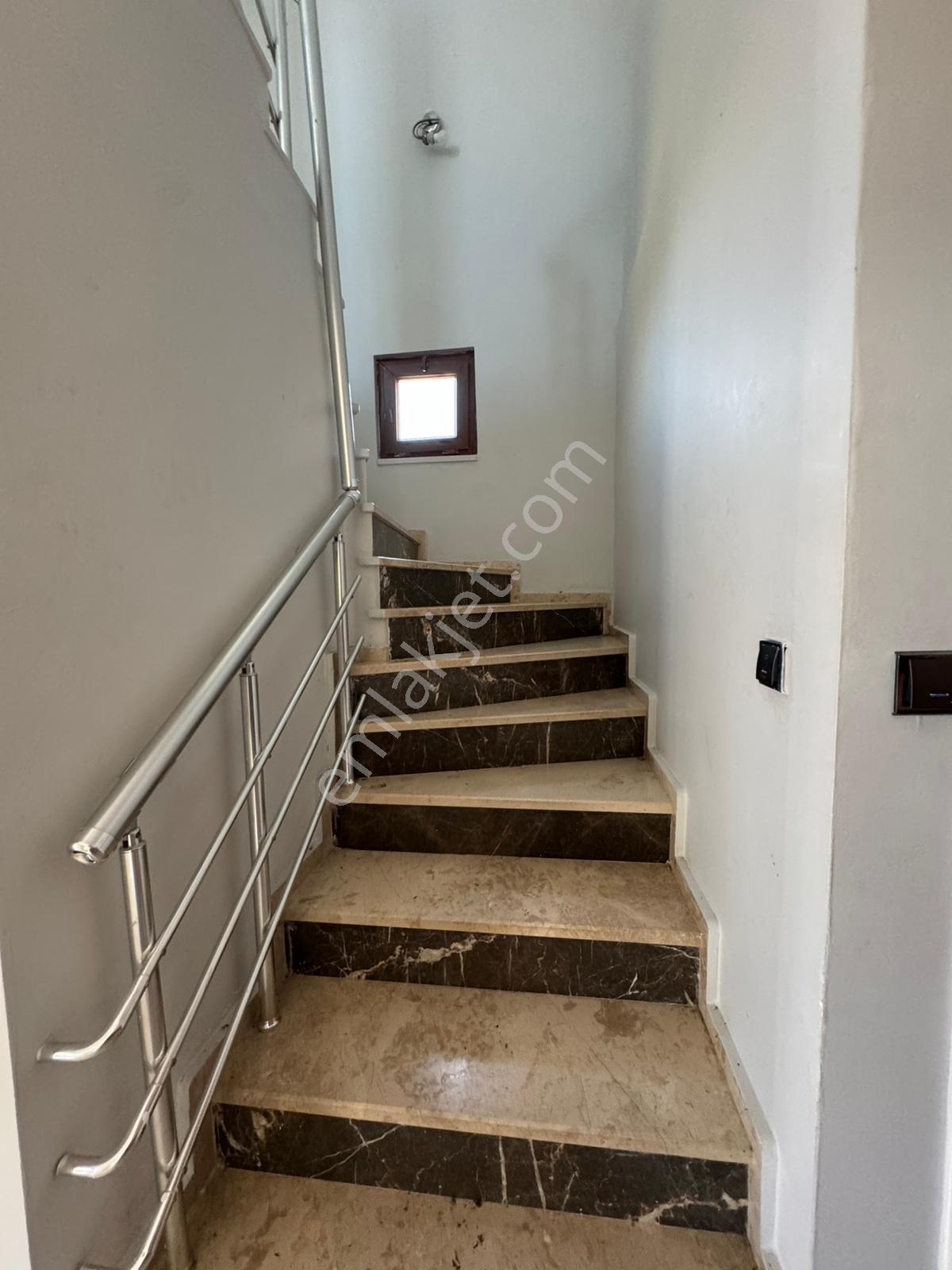 Ayvalık Aliçetinkaya Mahallesin'de 5+2 Satılık Villa - Görsel 29