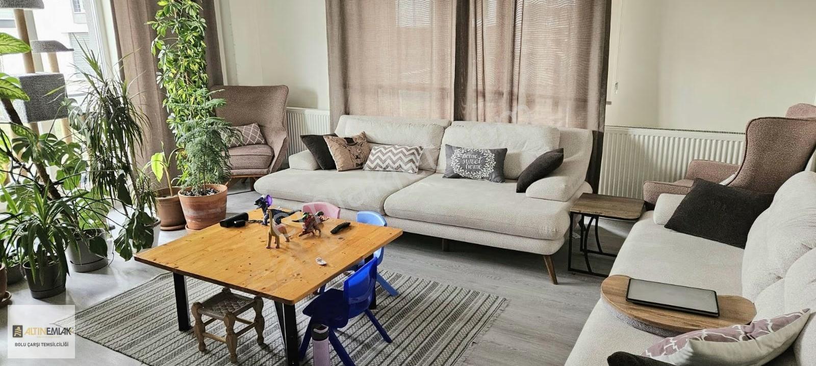 Kılıçarslan Mahallesi'nde Garajlı Ve Asansörlü Kiralık 3+1 Daire
