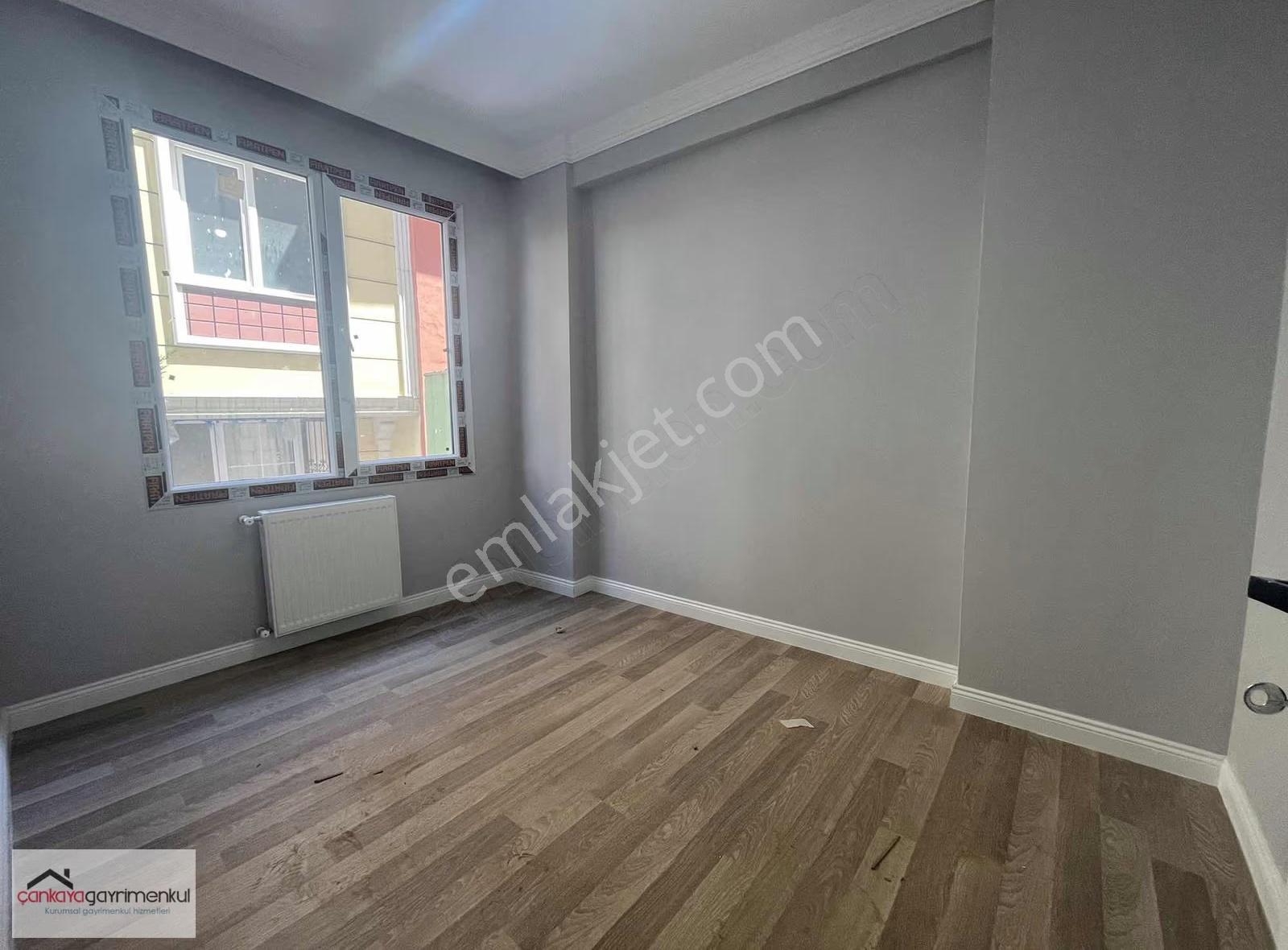 Halkalının Tam Merkezinde 2+1 Tek Daire Üzeri Yüksek Giriş Daire - Görsel 12