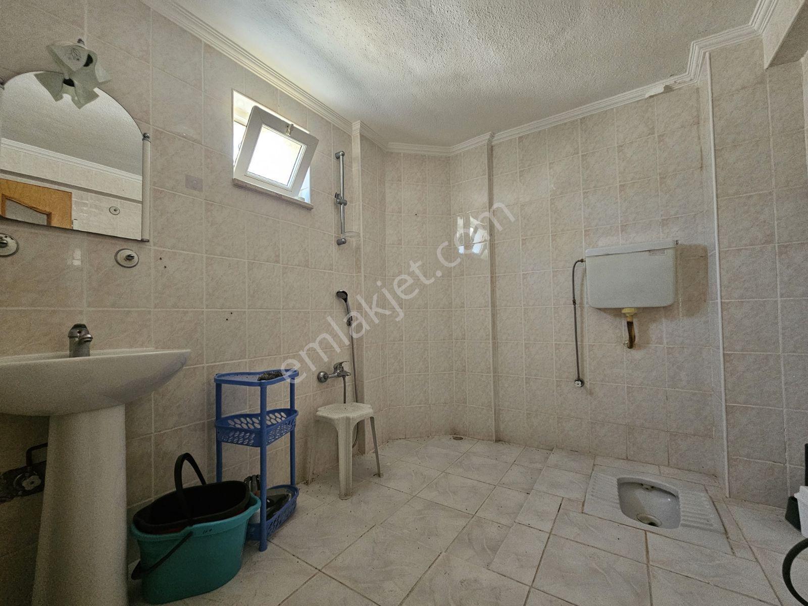 Ay Emlaktan Armutlu İdo İskele Yakını 5+1 Müstakil Bahçeli Villa - Görsel 16