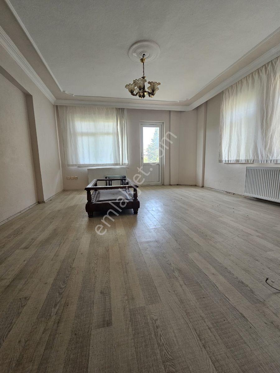 Ay Emlaktan Armutlu İdo İskele Yakını 5+1 Müstakil Bahçeli Villa - Görsel 25