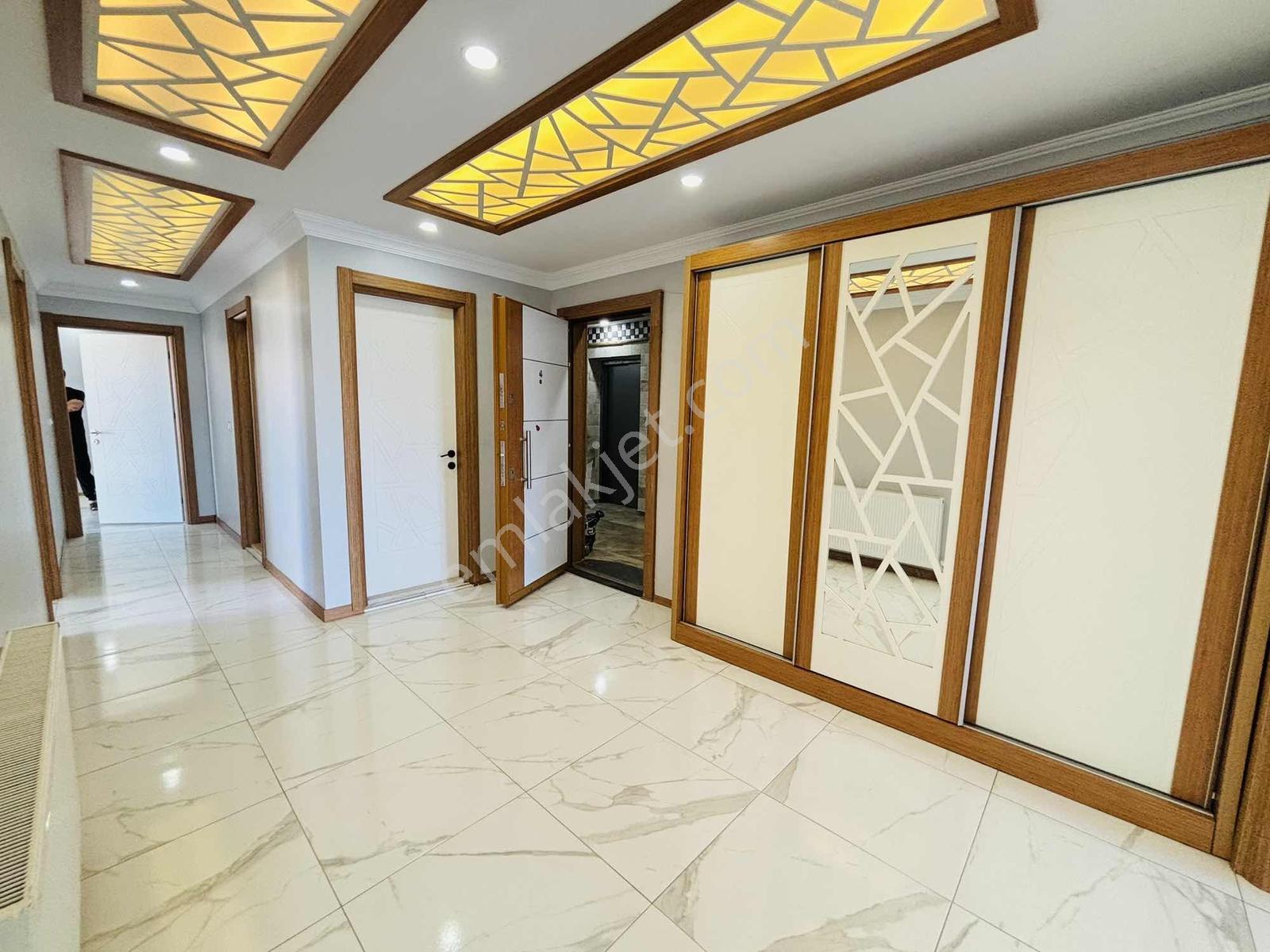Güven'den Çerkezköyde Avm Arkasında Havuzlu Sitede Kiralık 3+1 - Görsel 32