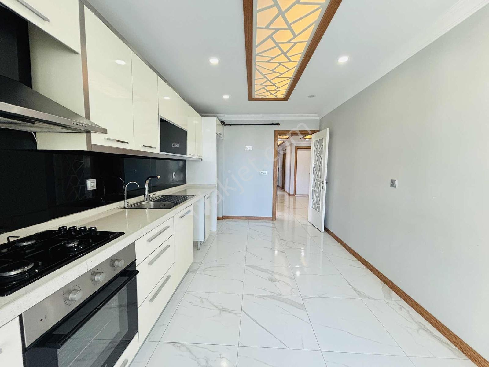 Güven'den Çerkezköyde Avm Arkasında Havuzlu Sitede Kiralık 3+1 - Görsel 24