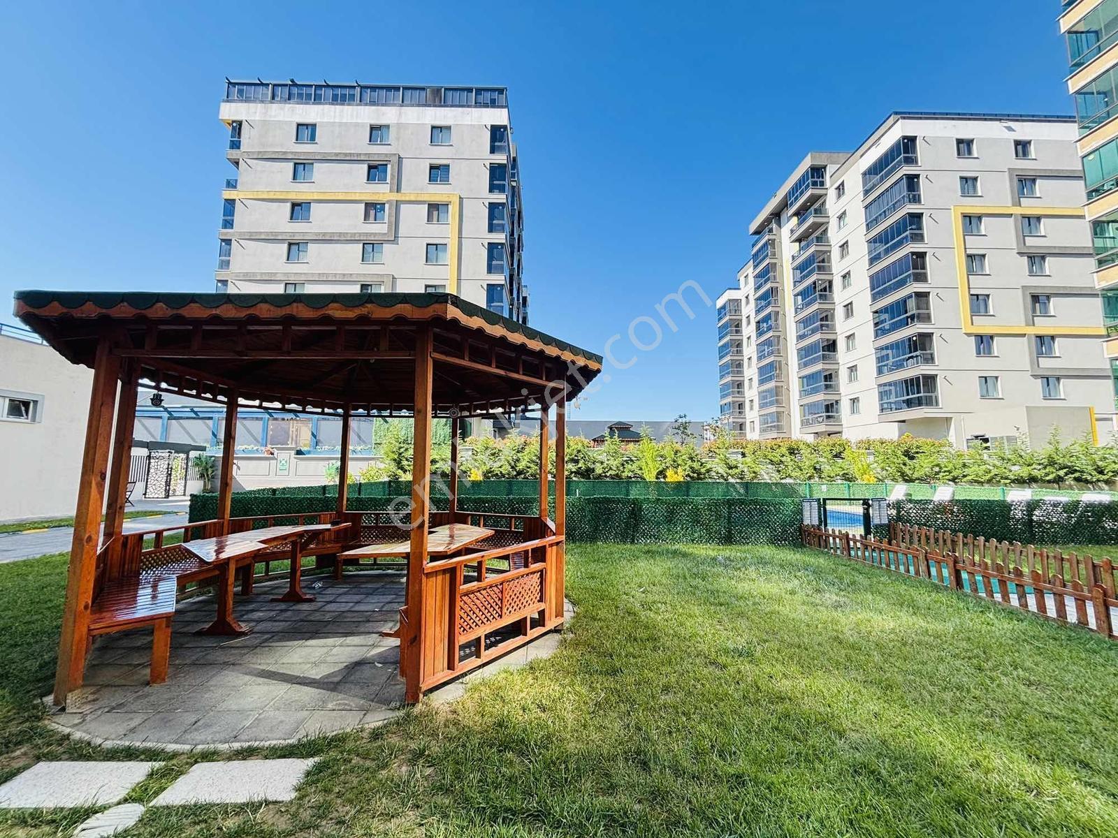 Güven'den Çerkezköyde Avm Arkasında Havuzlu Sitede Kiralık 3+1 - Görsel 14