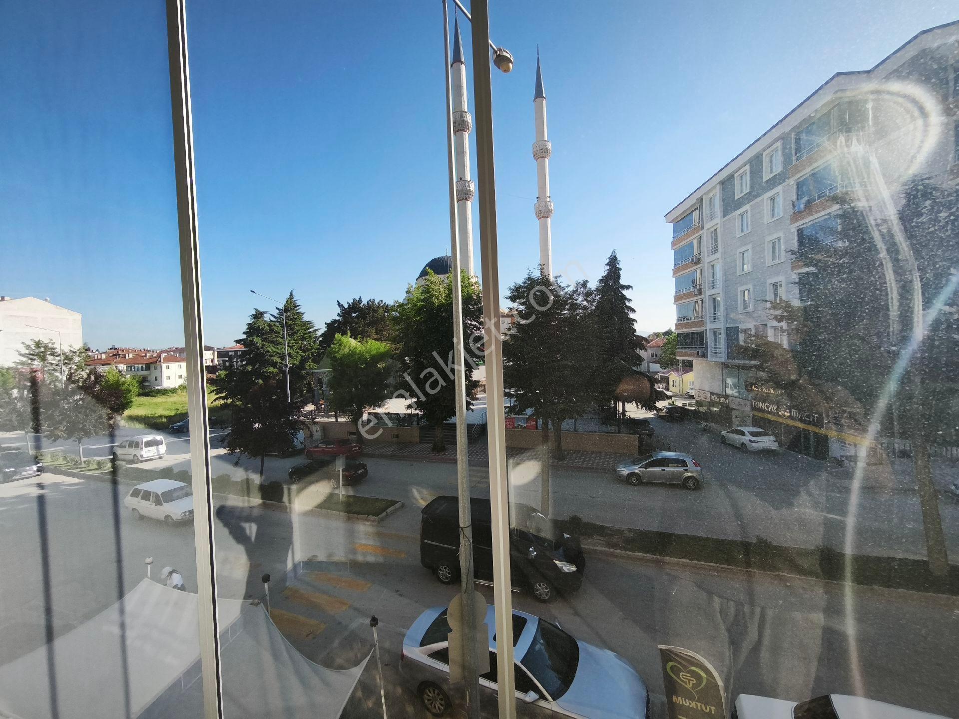 Mk Yapı Emlaktan Yeni Mahallede Kiralık 3+1 Daire - Görsel 18