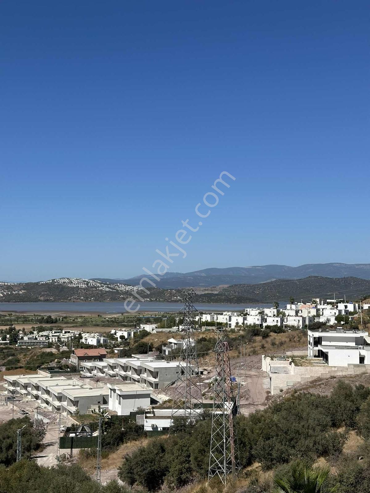 Bodrum Meşelik Geniş 2+1 Teraslı Göl Havuz Doğa Manzara Kiralık - Görsel 31