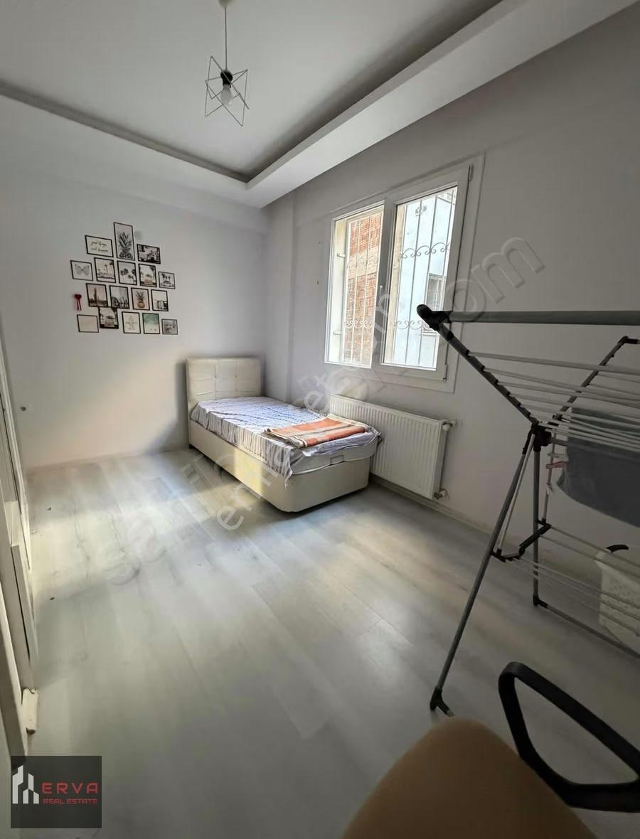 Eşrefpaşa Atilla Mahallesinde 2+1 Kiralık Daire - Görsel 11
