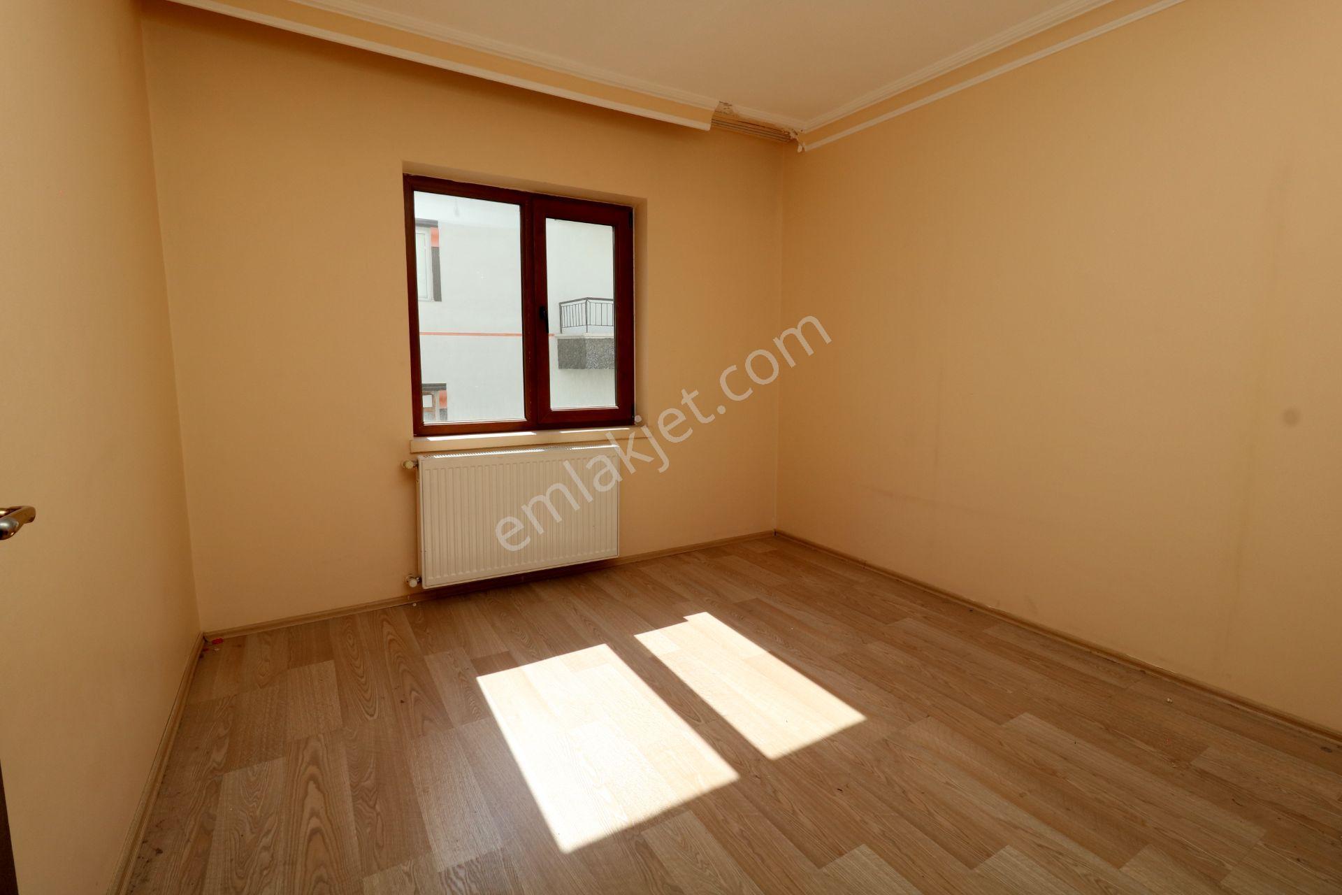 Emre Emlaktan Ahi Mesut Bulv Yanı Arakat Asansörlü Kiralık 3+1 Daire - Görsel 17