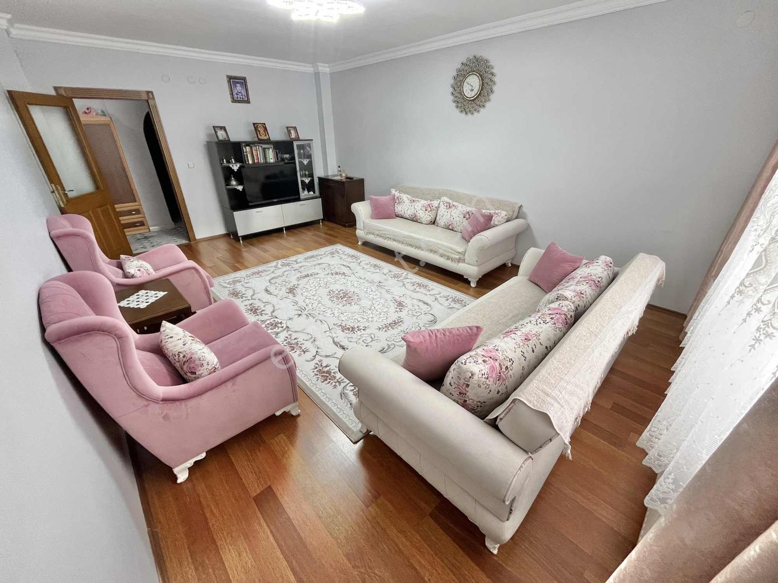 Taylan Emlaktan Site İçerisinde 125m2 3+1 Ön Cephe Satılık Daire - Görsel 5