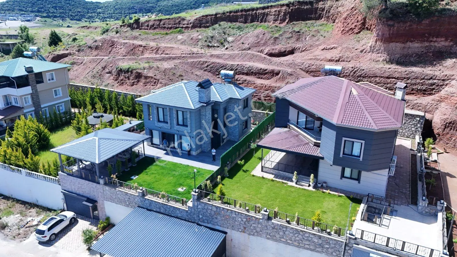 Soğucak'da Manzaralı Özel Yapım Villa