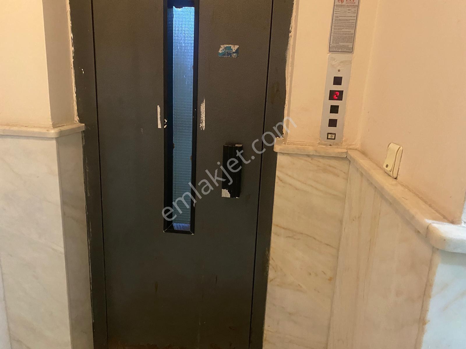 Denizköşkler’de 5+2 Deniz Manzaralı 280m2 Kiralık Asansörlü Bakımlı Dublex Daire - Görsel 35