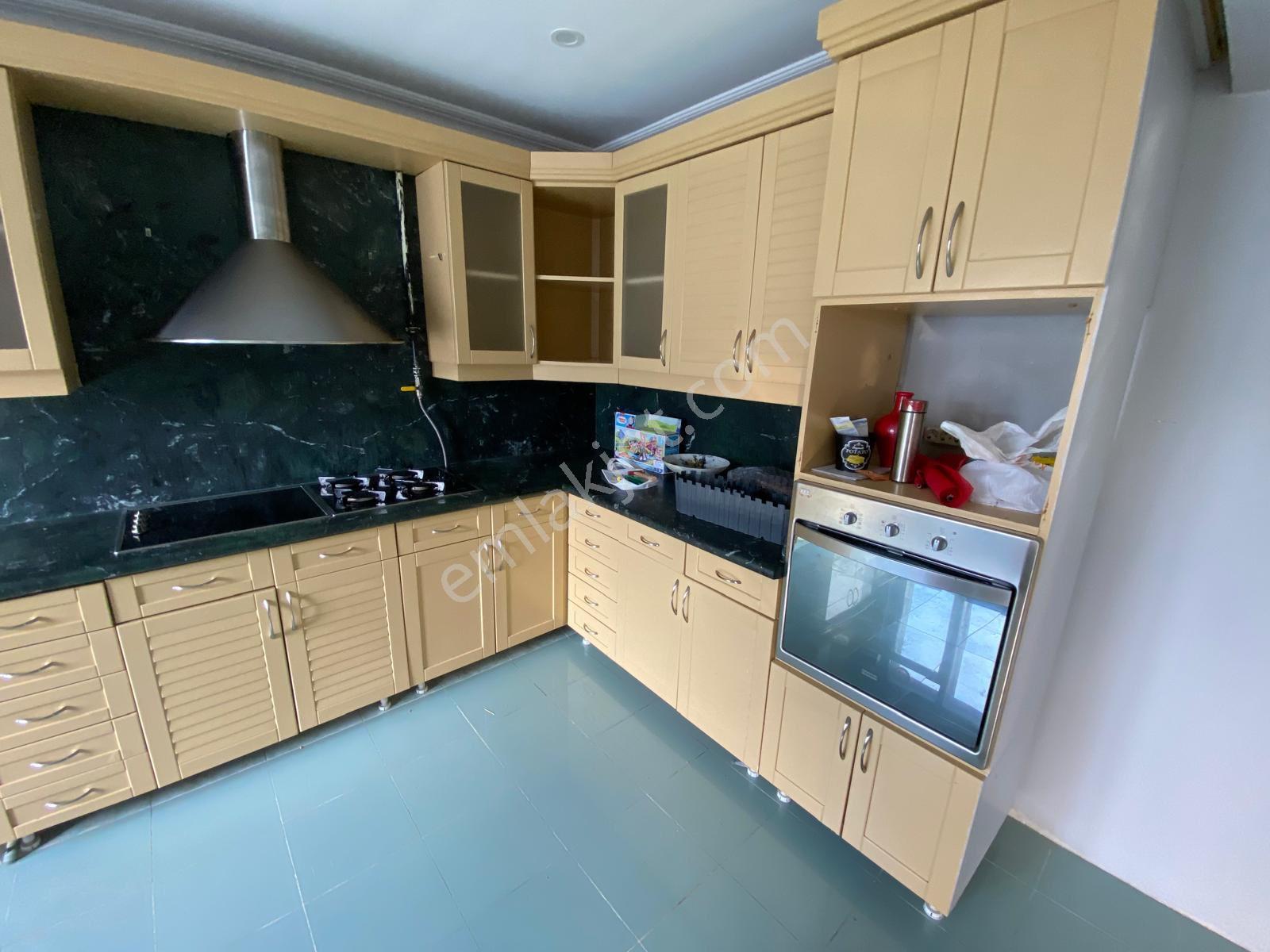 Denizköşkler’de 5+2 Deniz Manzaralı 280m2 Kiralık Asansörlü Bakımlı Dublex Daire - Görsel 13
