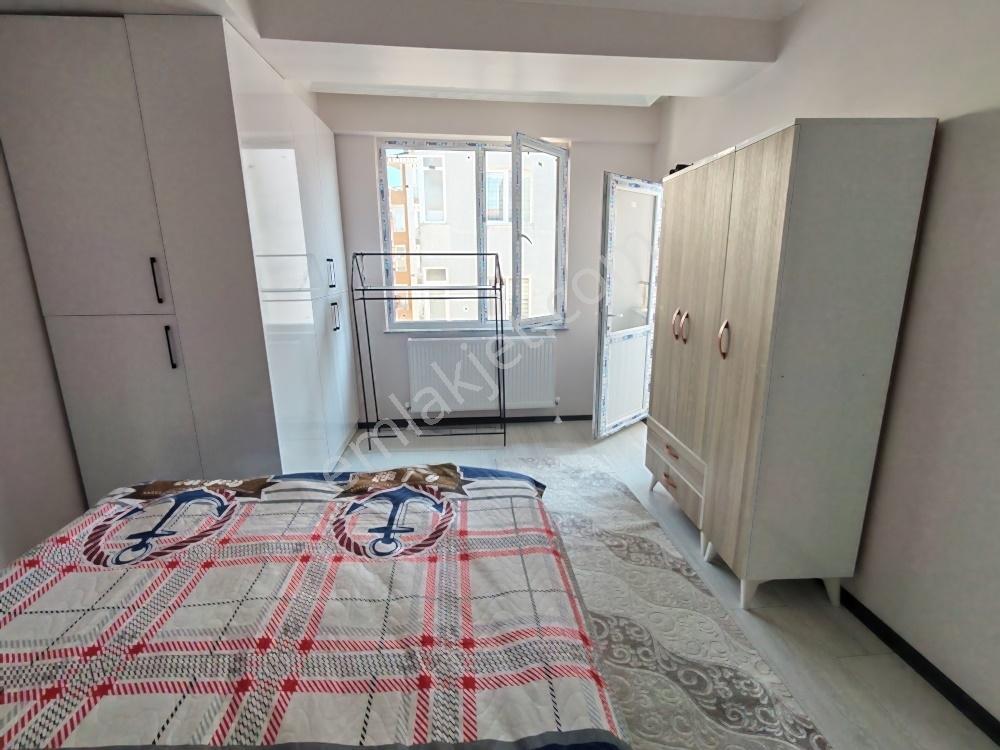 Merkezi Konumda Yeni Binada Eşyalı Ferah 1+1 Kiralık Daire - Görsel 16