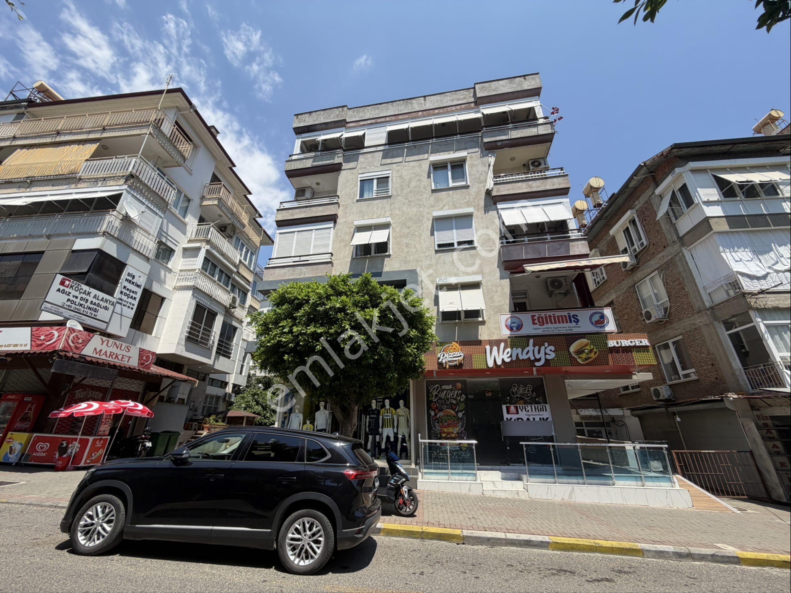 Yetkin’den Bostancıpınarı Caddesinde Prestijli Kiralık 65m2 Dükkan