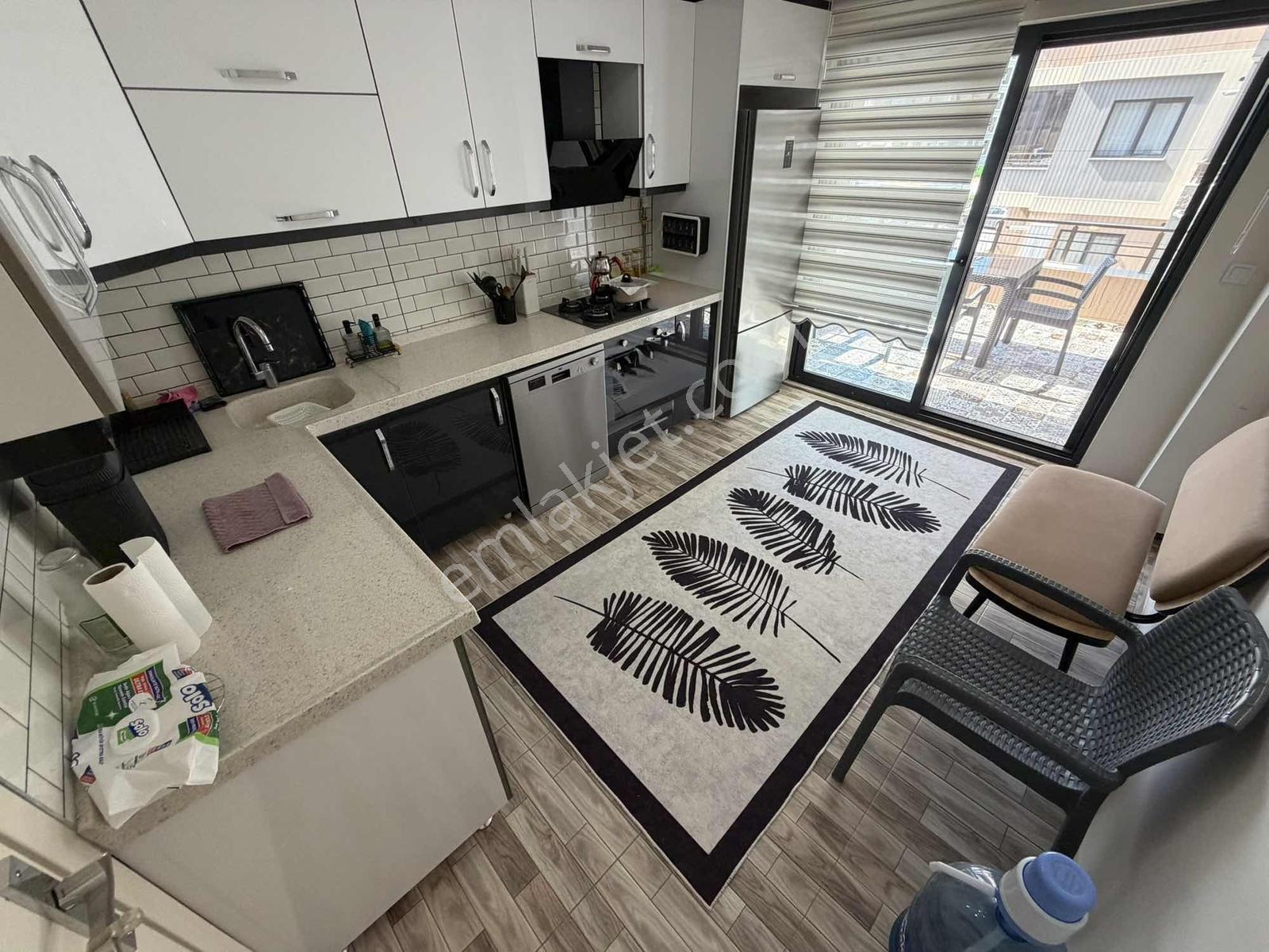 Onmax Bahçelievler'de Satılık 2+1 120m2 Ara Kat Doğalgazlı Daire - Görsel 7