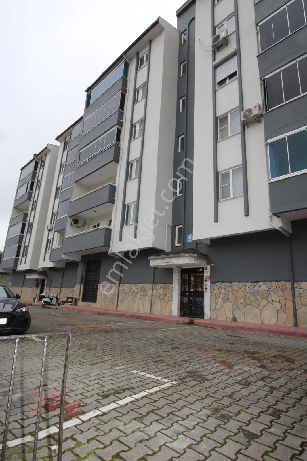 Mir'denbalıkesir Adnan Menderes'te Satılık 2+1 Daire - 110m² Net - Görsel 3