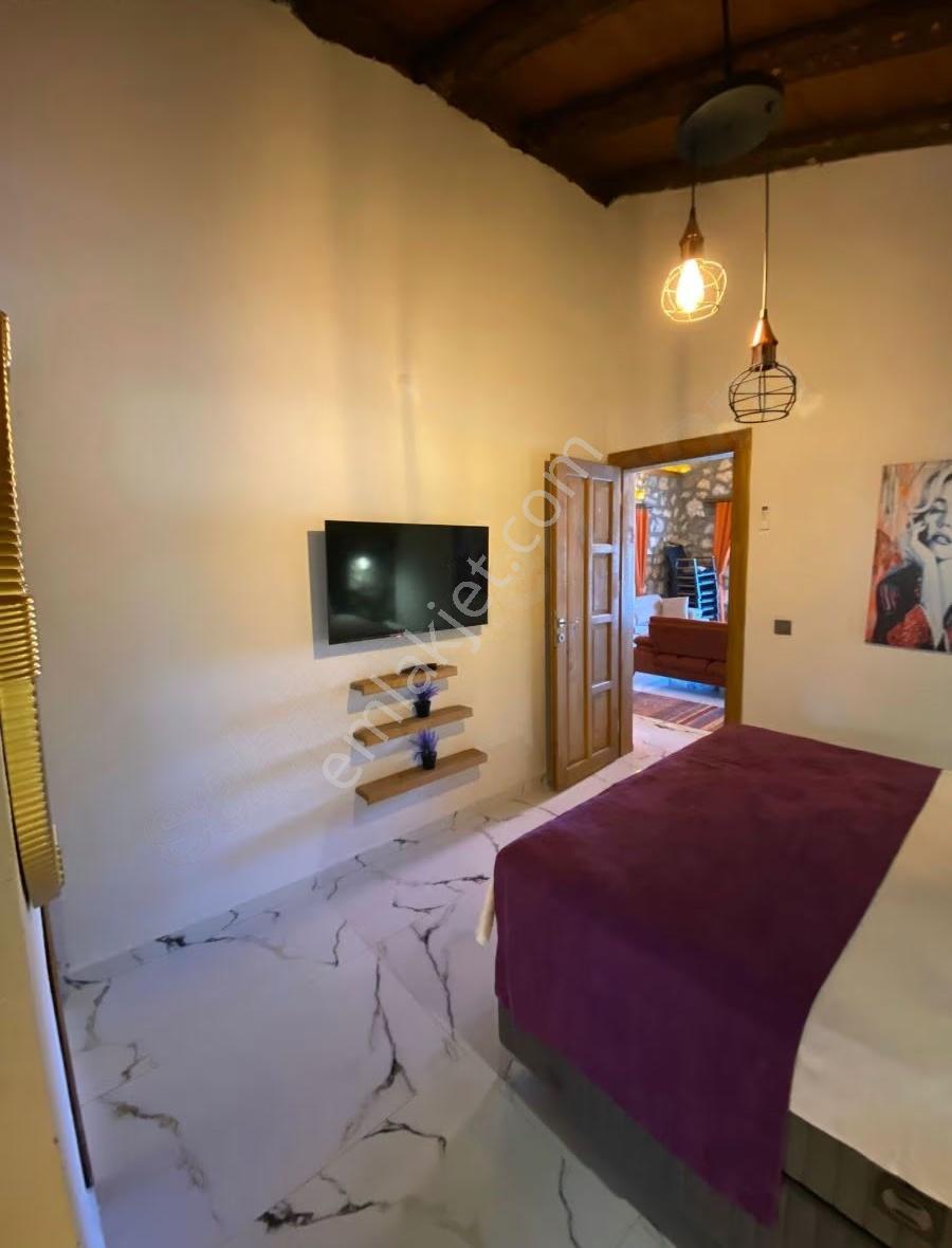 Fethiye Patlangıç'da Muhteşem Manzaralı 2+1 Havuzlu Taş Villa - Görsel 12