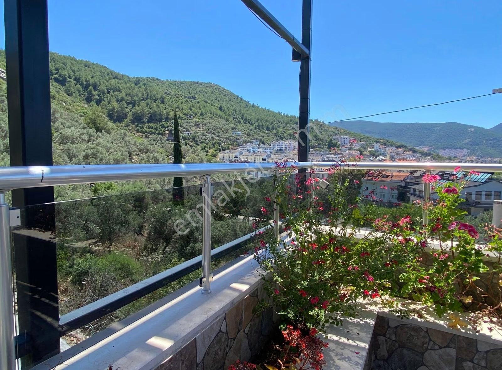 Fethiye Patlangıç'da Muhteşem Manzaralı 2+1 Havuzlu Taş Villa - Görsel 21