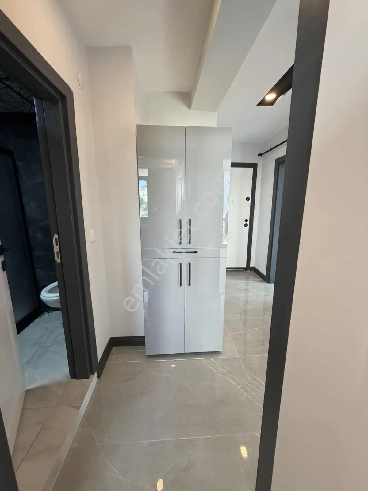 Onay 'dan Kapaklı Bahçelievler Sıfır 1+1 Daire Kapalı Mutfak - Görsel 24