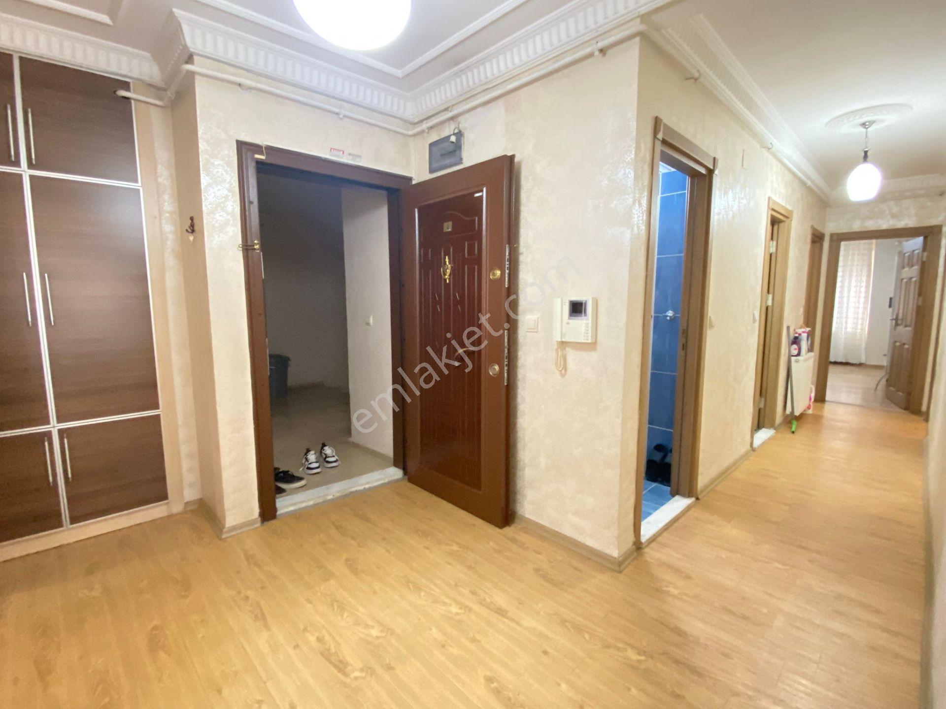 Adana Çukurova Yurt Mahallesinde Türkan Saylan Parka Yakın Eşyalı Kiralık 3+1 Fırsat Daire - Görsel 13