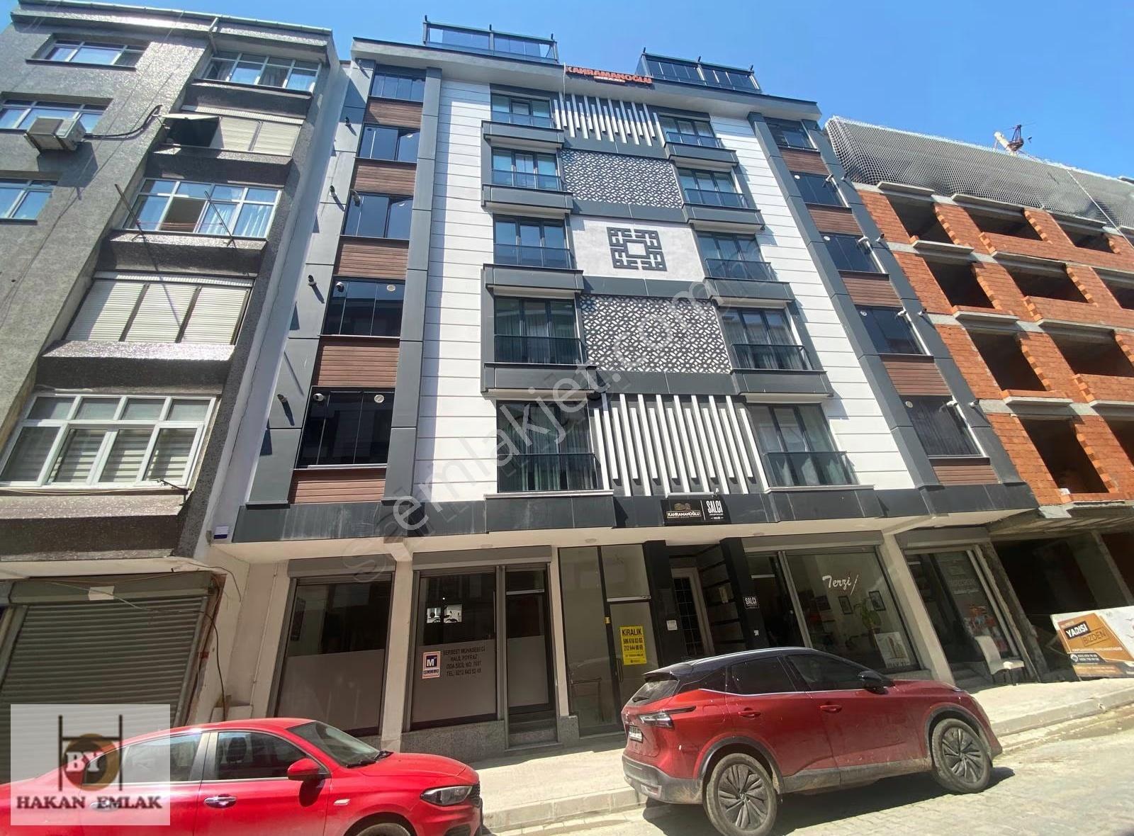 Güngören Haznedar'da Cadde Üstü Kiralık Depo 190m²