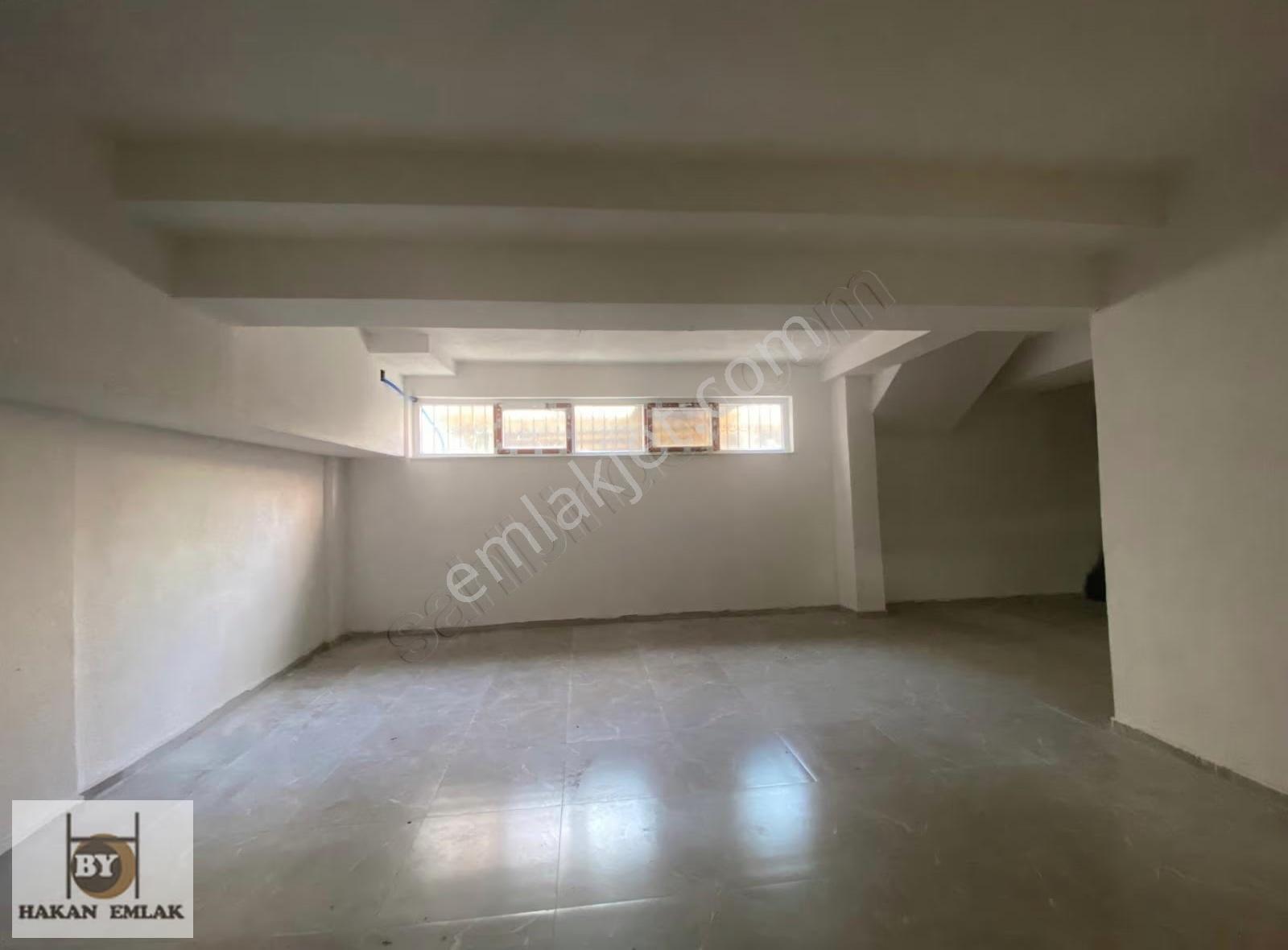 Güngören Haznedar'da Cadde Üstü Kiralık Depo 190m² - Görsel 3