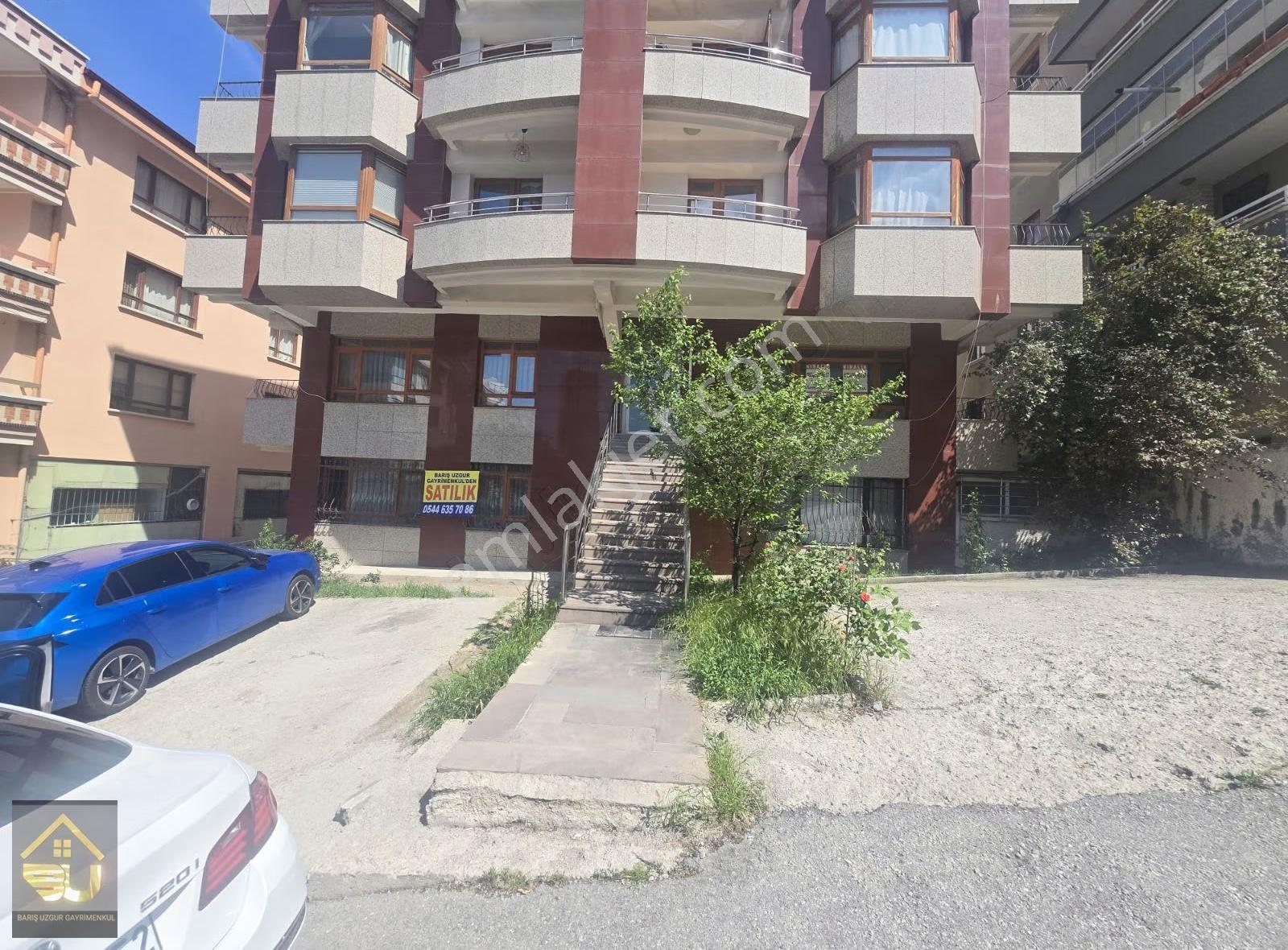 Birlik Mahallesi 463cadde Balkonlu Giriş Kat Satılık 3+1